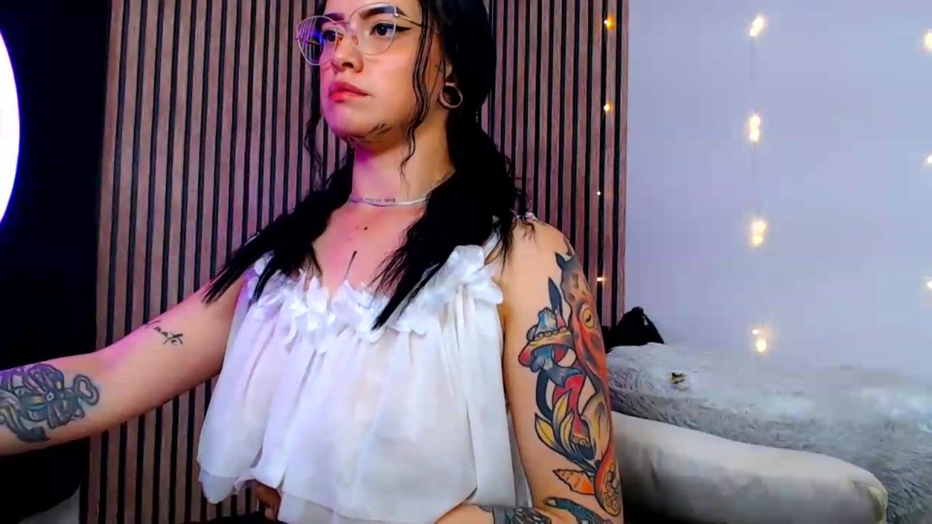 Gallery image thumbnail from Isa_Maiden's myfreecams stream on, 08/13/2026, 19:48 image 15 of 20