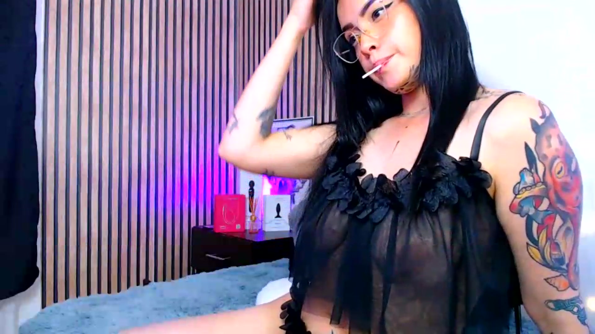 Gallery image thumbnail from Isa_Maiden's myfreecams stream on, 08/22/2026, 18:11 image 4 of 20