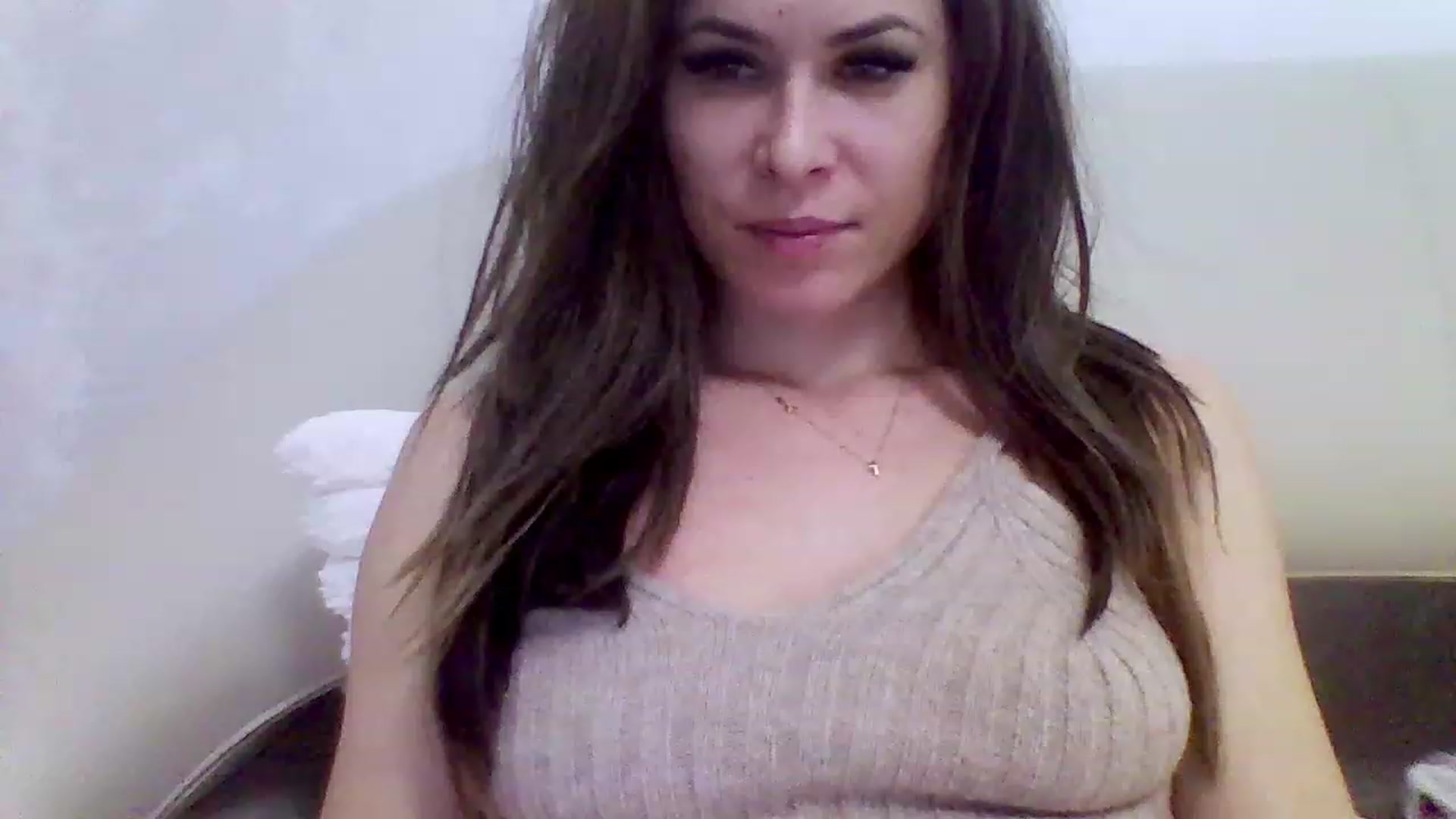 Gallery image thumbnail from Isa__'s myfreecams stream on, 11/27/2022, 20:54 image 9 of 20