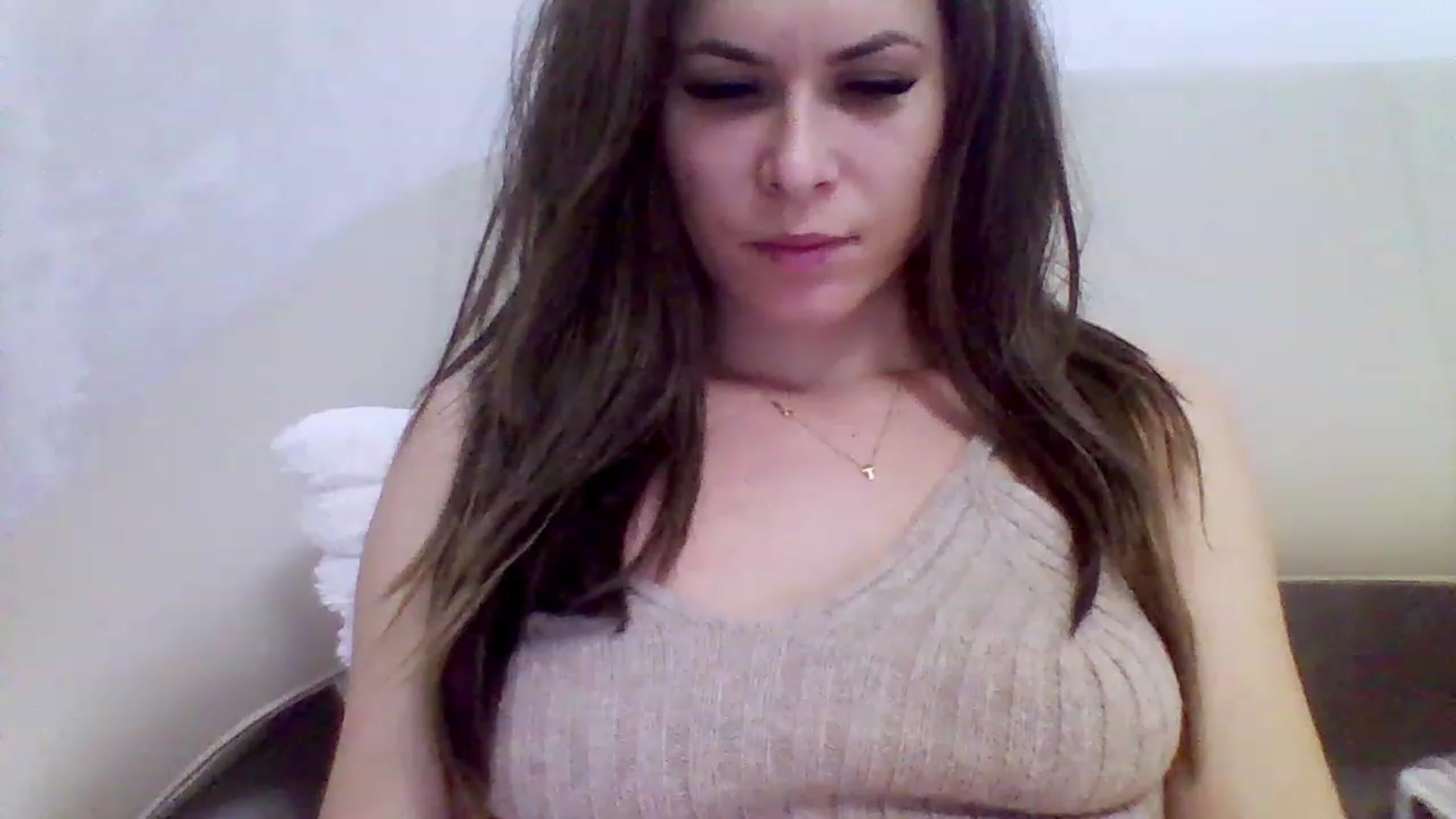 Gallery image thumbnail from Isa__'s myfreecams stream on, 11/27/2022, 20:54 image 13 of 20