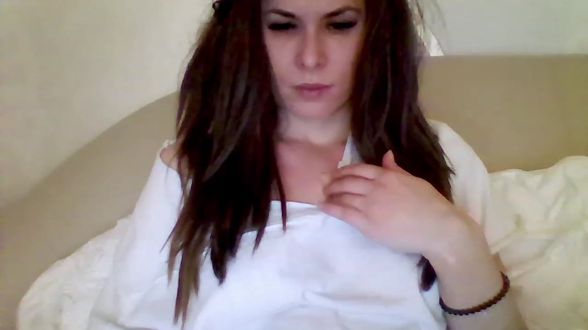Gallery image thumbnail from Isa__'s myfreecams stream on, 12/29/2022, 19:29 image 6 of 20