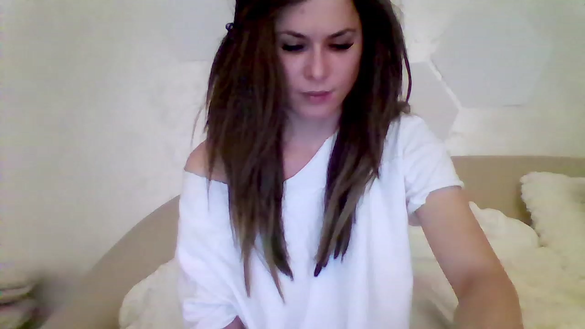 Gallery image thumbnail from Isa__'s myfreecams stream on, 12/29/2022, 19:29 image 2 of 20