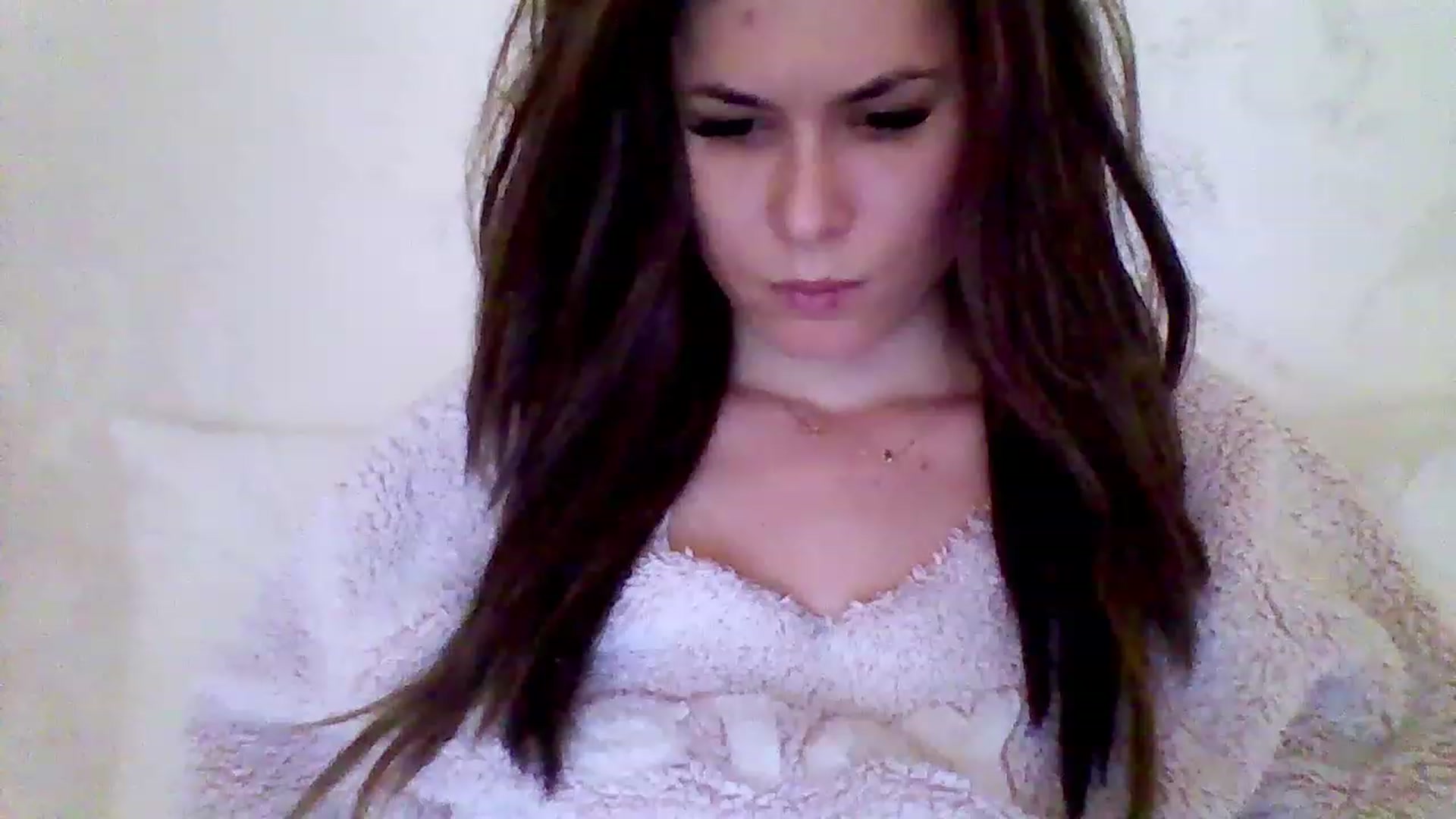 Gallery image thumbnail from Isa__'s myfreecams stream on, 02/12/2023, 17:43 image 7 of 20