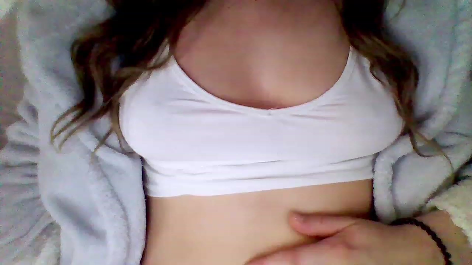 Gallery image thumbnail from Isa__'s myfreecams stream on, 03/05/2023, 13:52 image 19 of 20