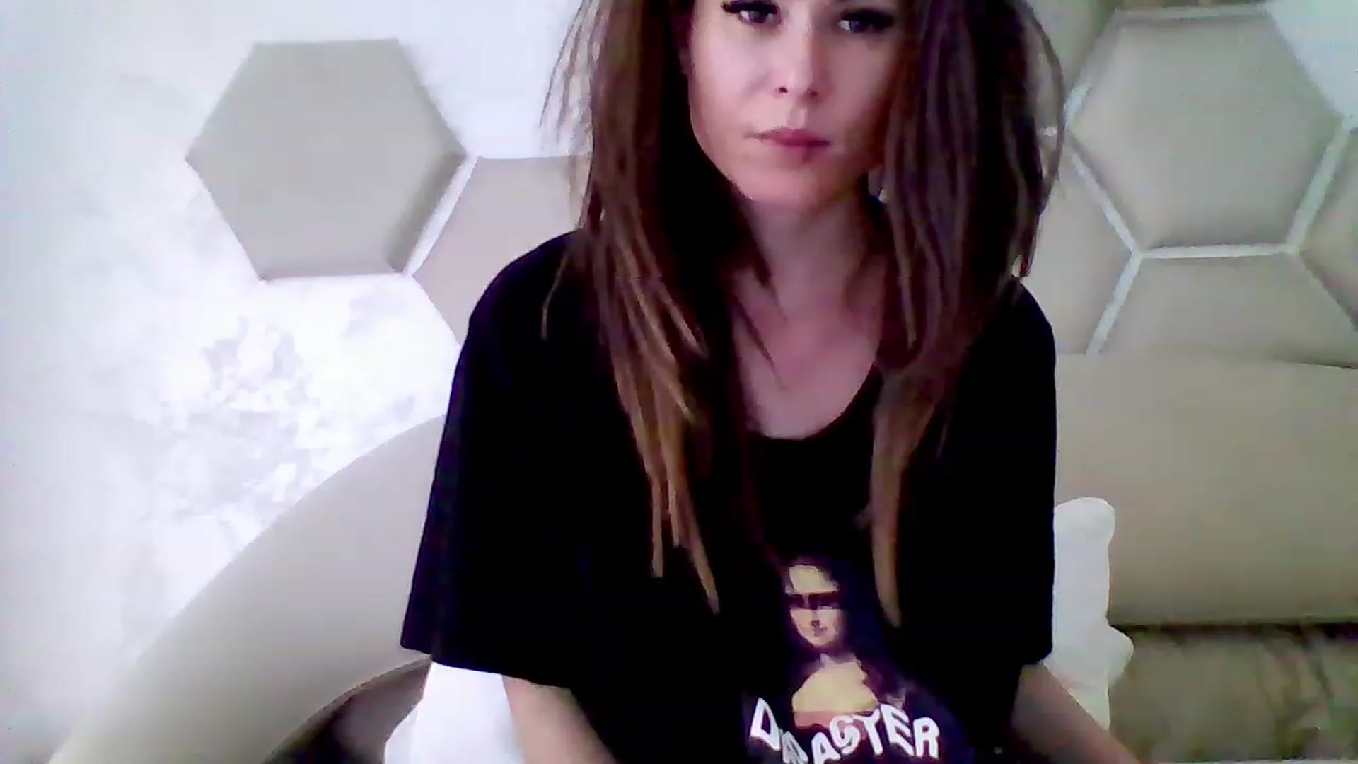 Gallery image thumbnail from Isa__'s myfreecams stream on, 05/31/2023, 07:46 image 5 of 20
