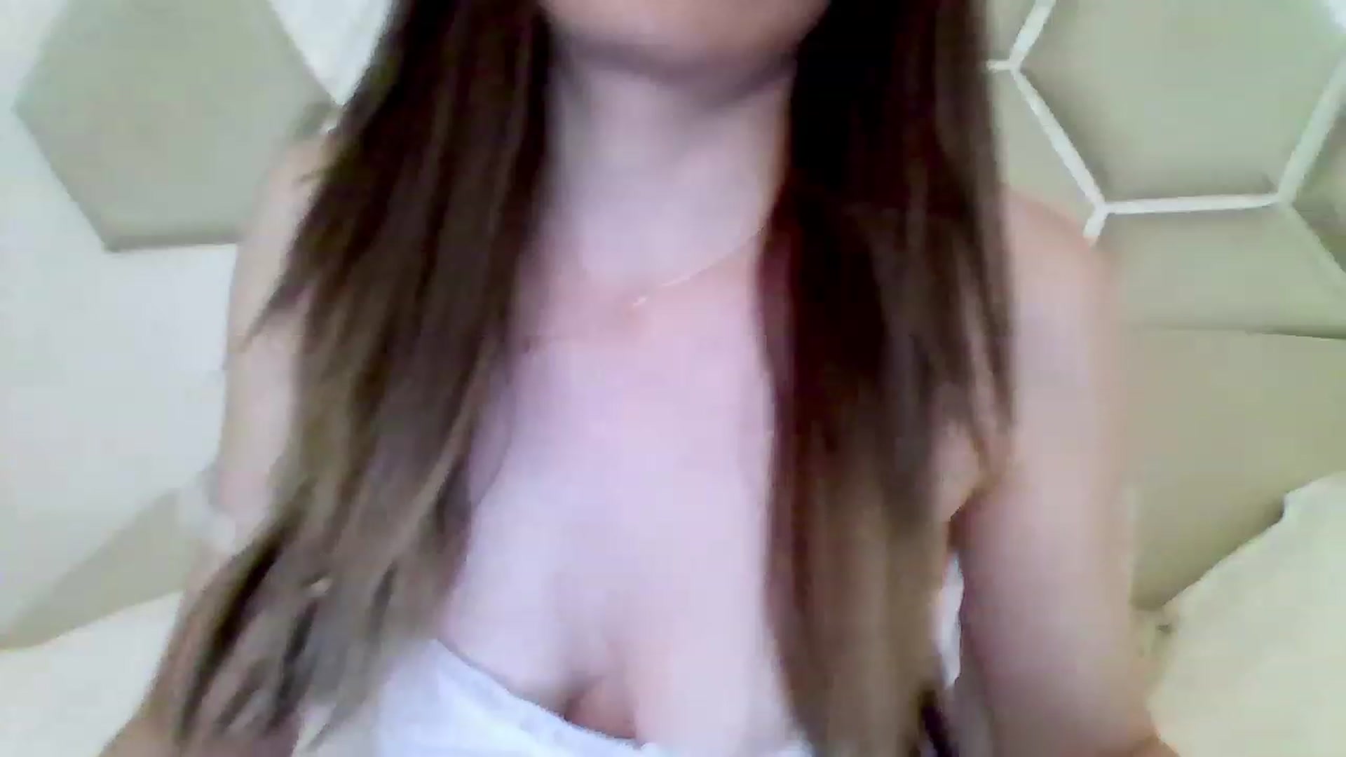 Gallery image thumbnail from Isa__'s myfreecams stream on, 06/14/2023, 21:09 image 3 of 20