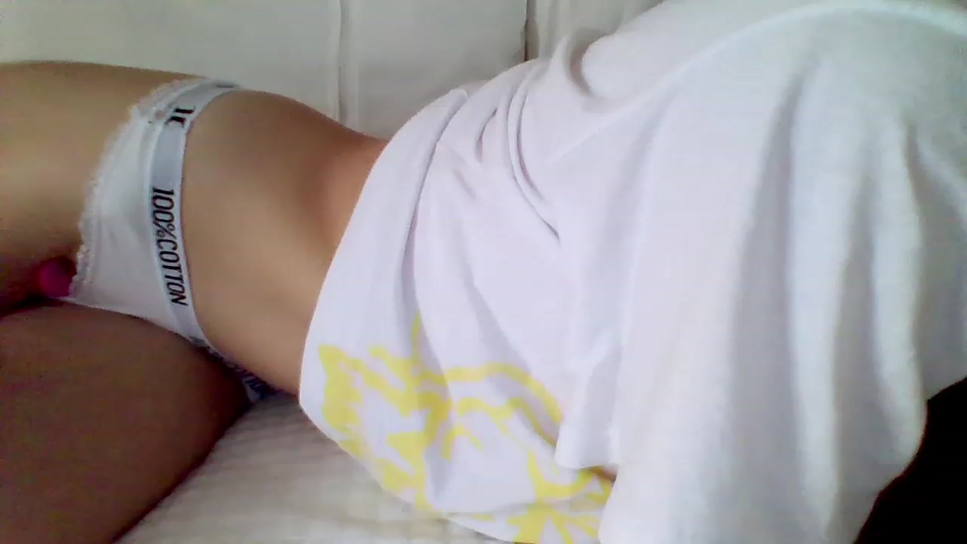 Gallery image thumbnail from Isa__'s myfreecams stream on, 06/16/2023, 04:16 image 15 of 20
