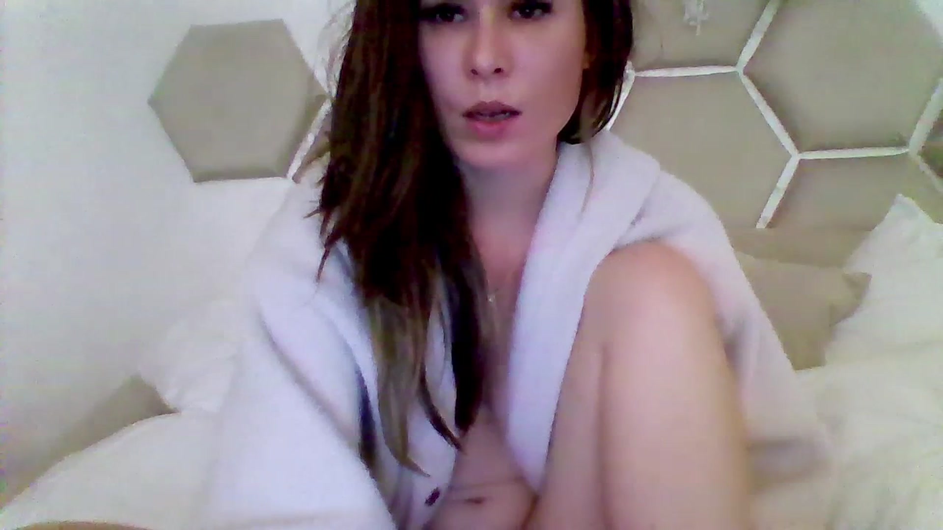 Gallery image thumbnail from Isa__'s myfreecams stream on, 07/01/2023, 24:50 image 14 of 20