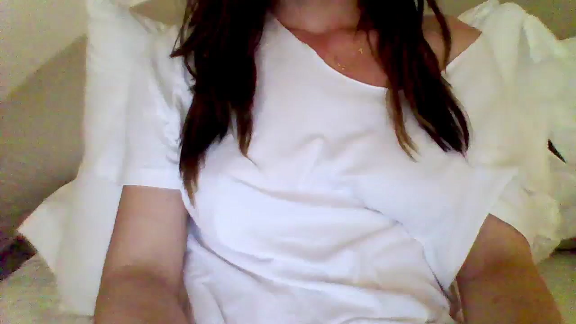Gallery image thumbnail from Isa__'s myfreecams stream on, 07/26/2023, 20:39 image 9 of 20