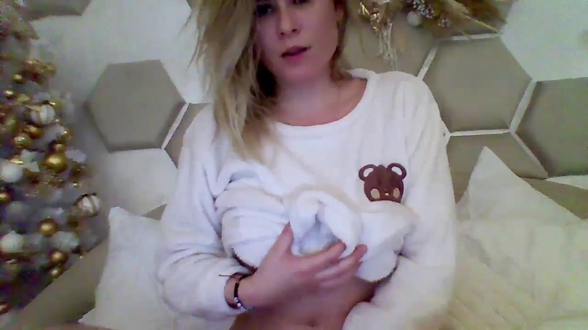 Gallery image thumbnail from Isa__'s myfreecams stream on, 01/14/2024, 22:07 image 6 of 20