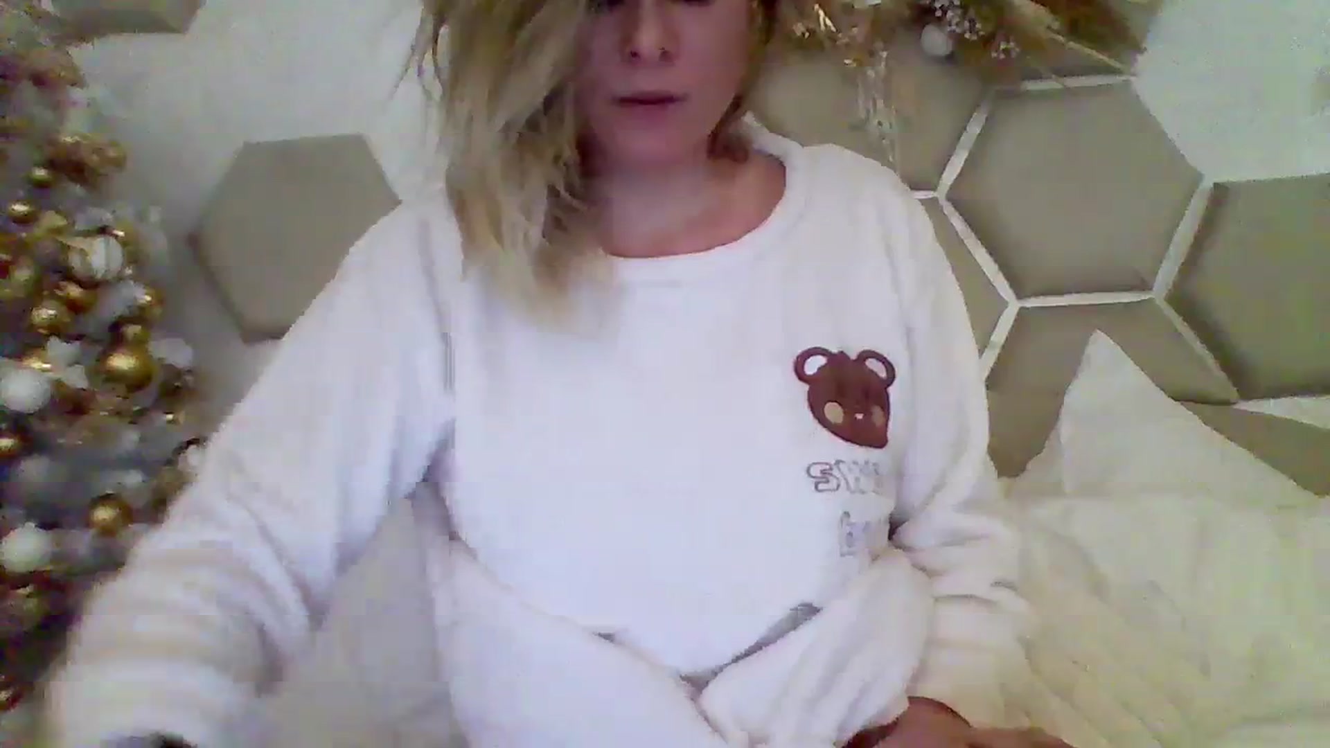 Gallery image thumbnail from Isa__'s myfreecams stream on, 01/14/2024, 22:07 image 7 of 20