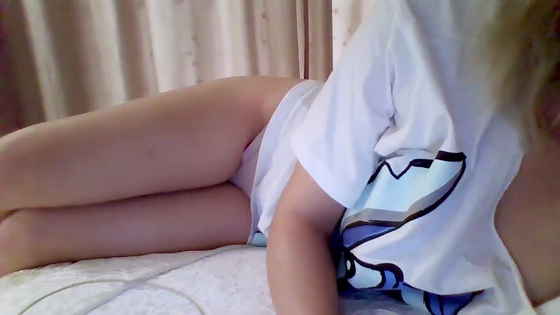 Gallery image thumbnail from Isa__'s myfreecams stream on, 06/15/2024, 16:31 image 10 of 20