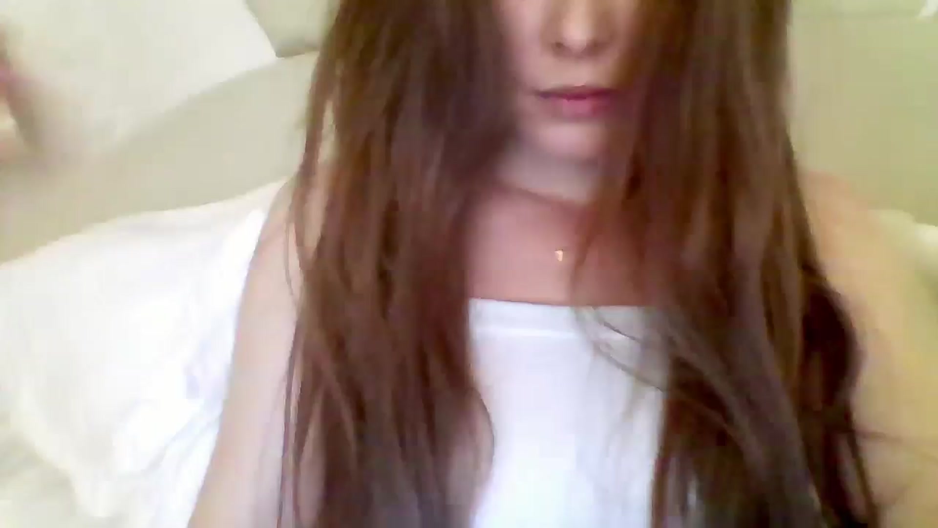 Gallery image thumbnail from Isa__'s myfreecams stream on, 06/15/2024, 22:25 image 17 of 20