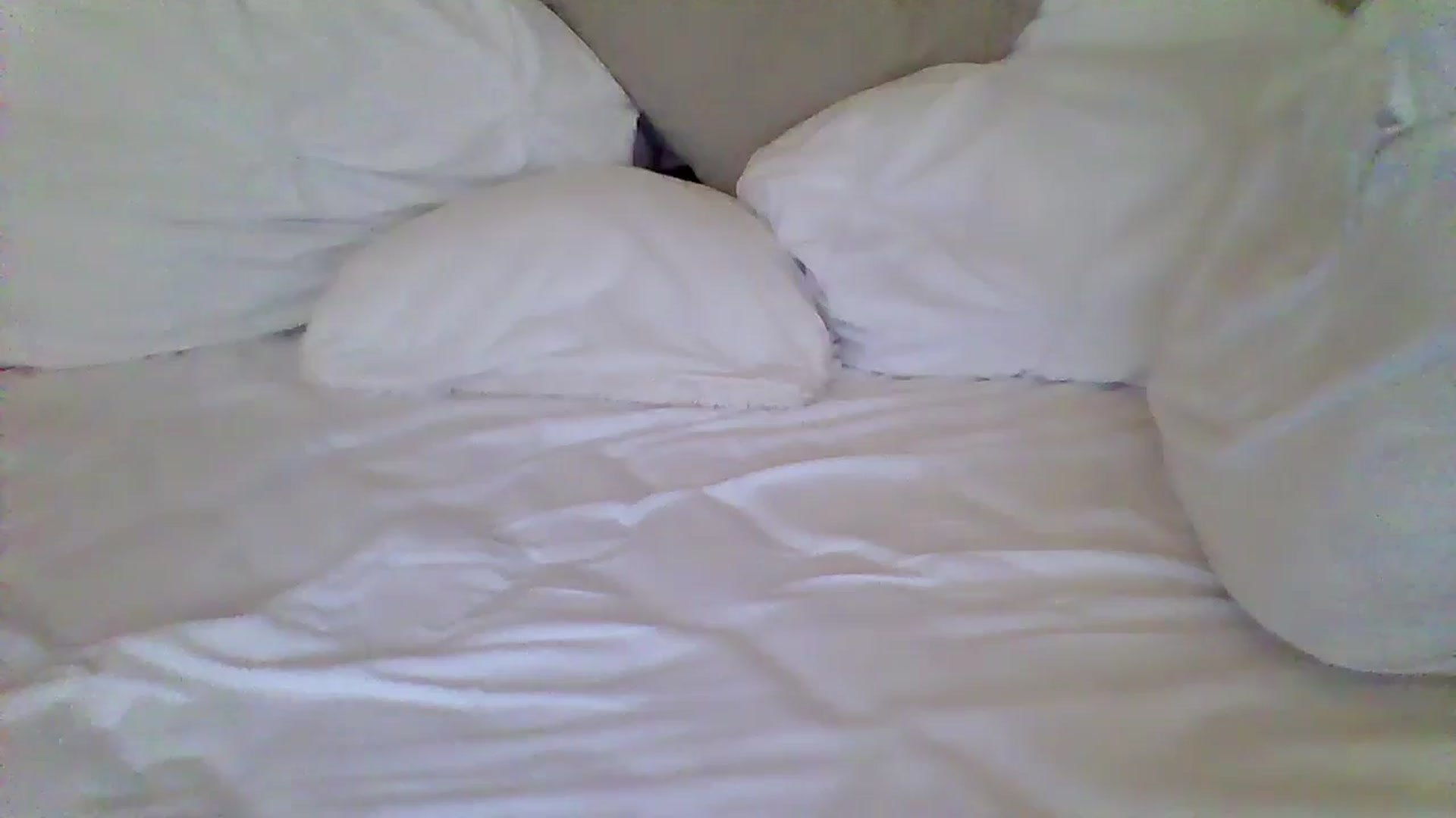 Gallery image thumbnail from Isa__'s myfreecams stream on, 10/15/2024, 13:39 image 8 of 20