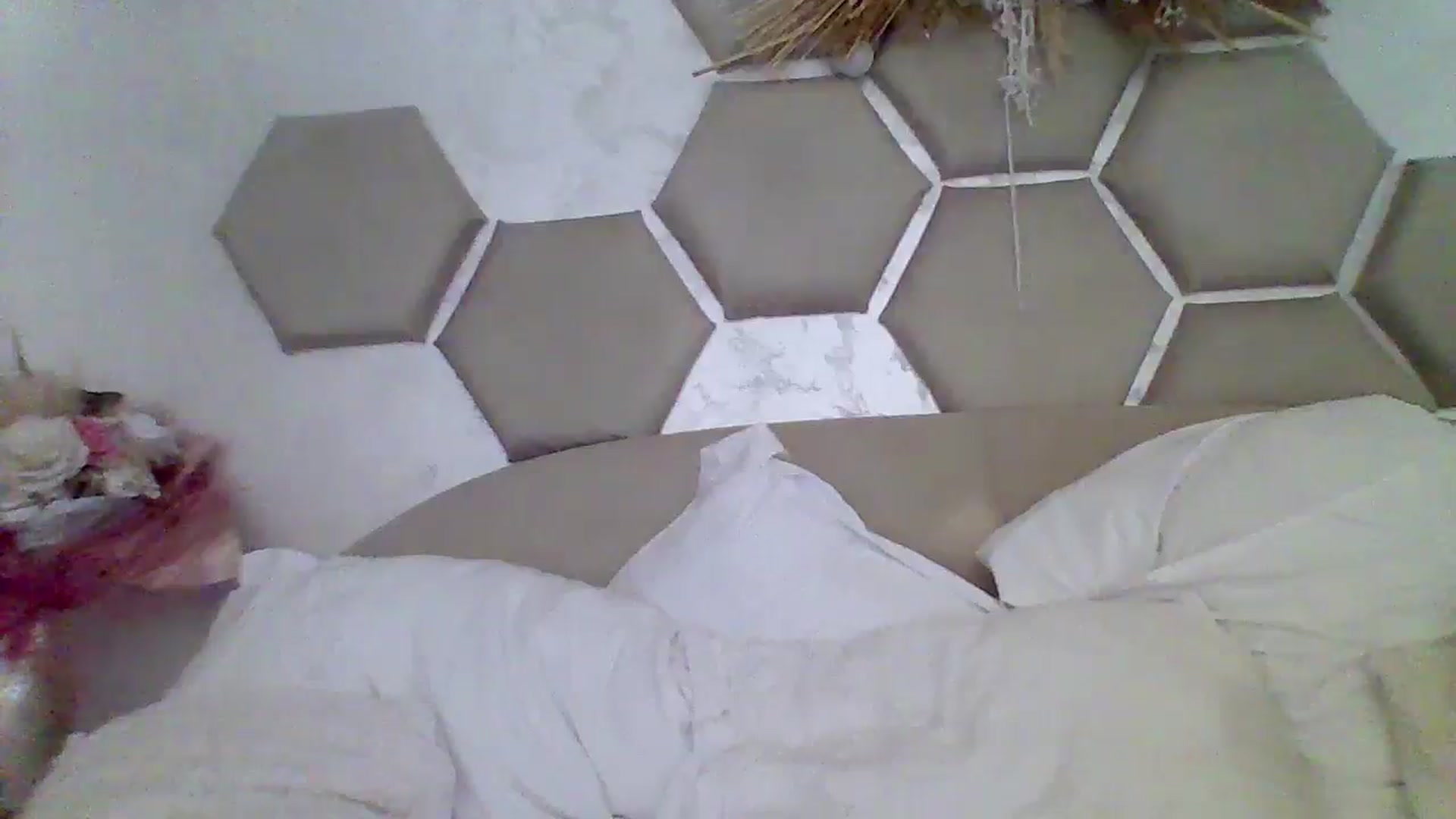 Gallery image thumbnail from Isa__'s myfreecams stream on, 11/09/2024, 14:41 image 12 of 20