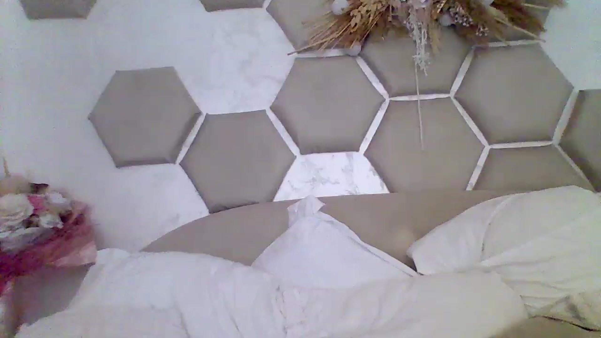 Gallery image thumbnail from Isa__'s myfreecams stream on, 11/09/2024, 14:41 image 4 of 20