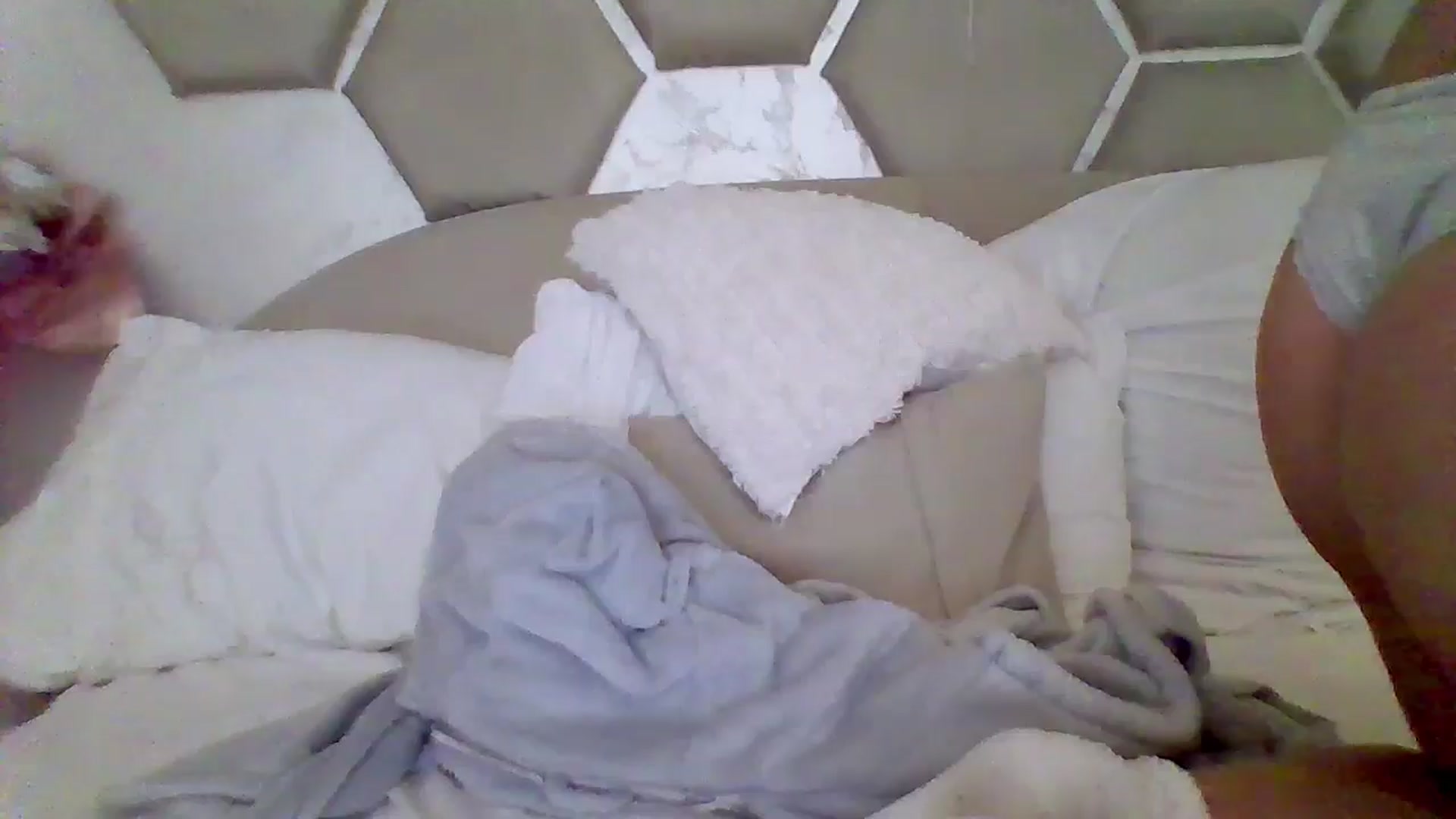 Gallery image thumbnail from Isa__'s myfreecams stream on, 11/09/2024, 19:03 image 1 of 20