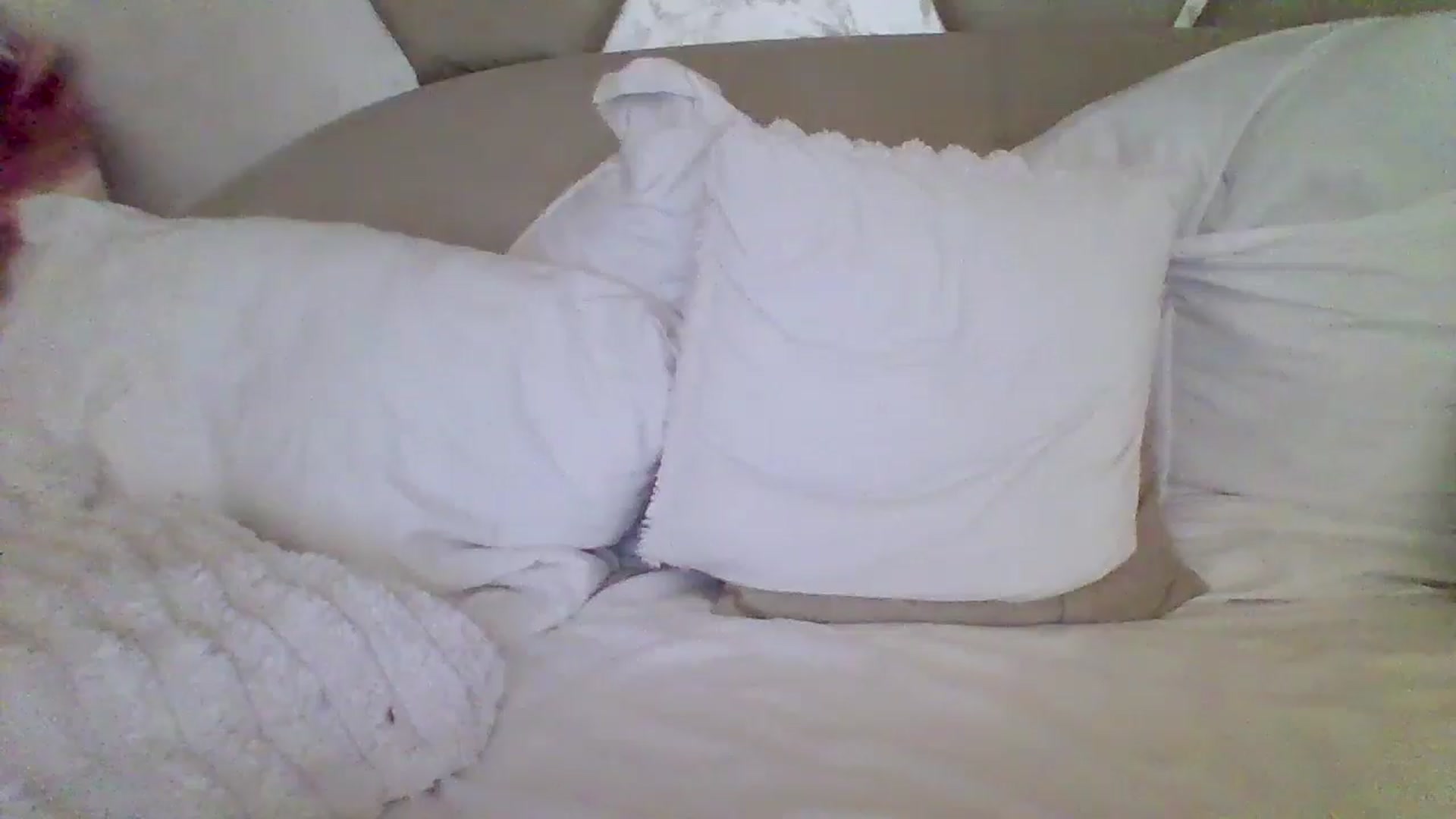 Gallery image thumbnail from Isa__'s myfreecams stream on, 11/09/2024, 20:22 image 16 of 20