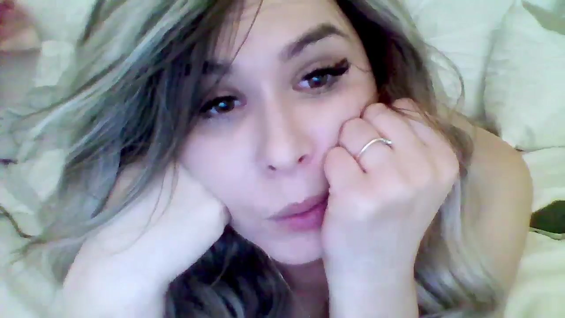 Gallery image thumbnail from Isa__'s myfreecams stream on, 11/09/2024, 20:22 image 20 of 20