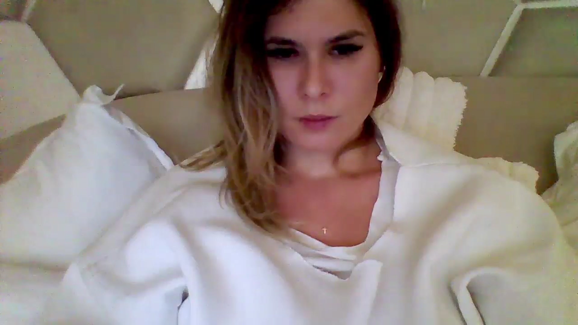 Gallery image thumbnail from Isa__'s myfreecams stream on, 11/16/2024, 20:02 image 10 of 20