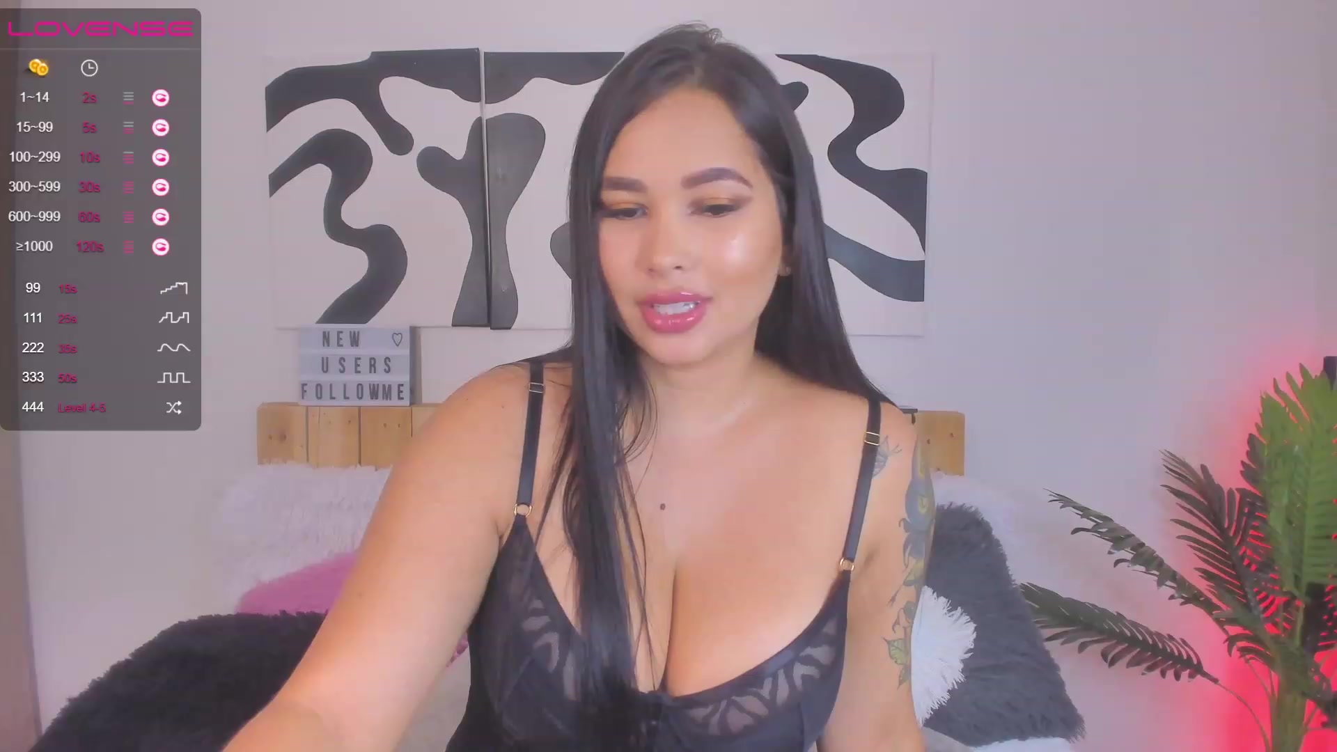 Gallery image thumbnail from Isa_g's myfreecams stream on, 06/04/2023, 04:53 image 4 of 20