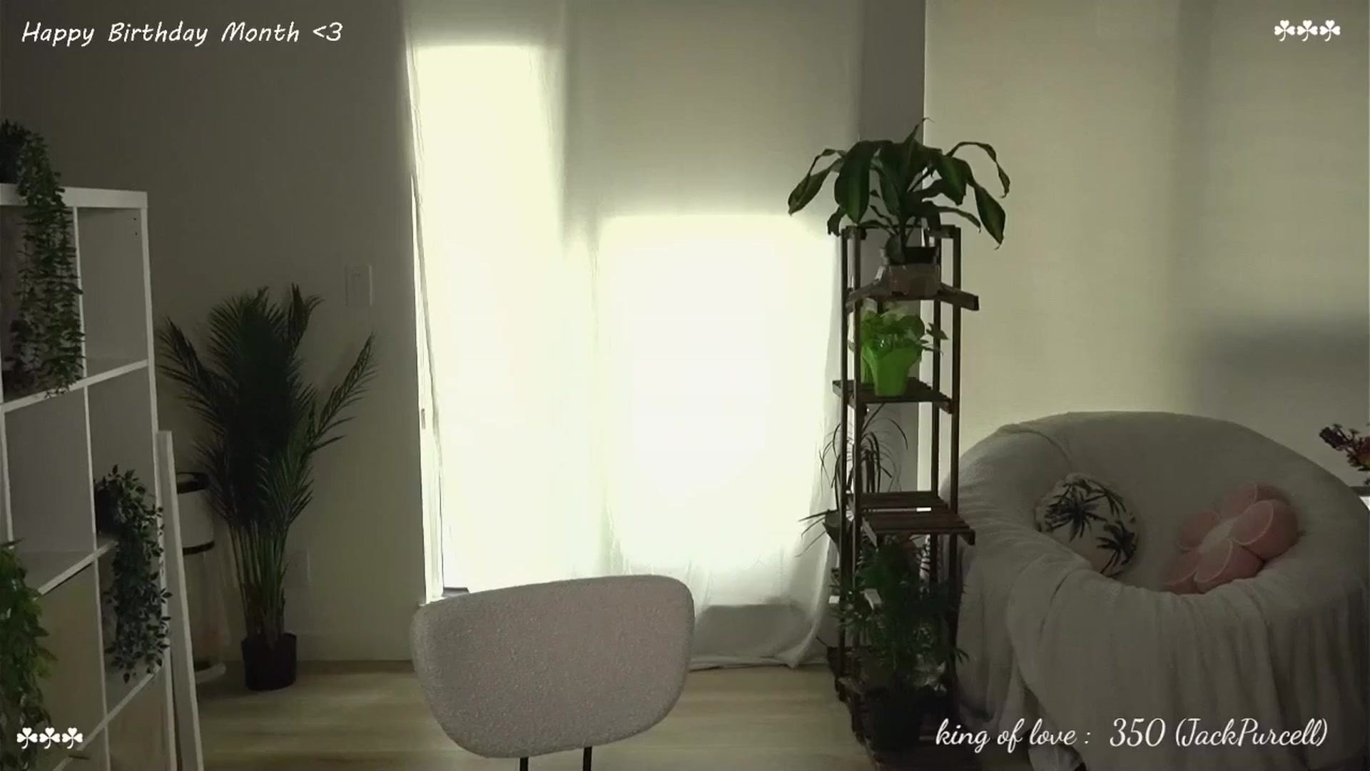 Gallery image thumbnail from Isabel_7's myfreecams stream on, 08/05/2024, 24:06 image 19 of 20