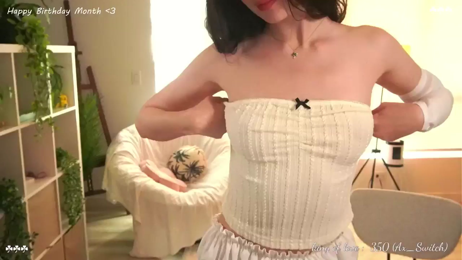 Gallery image thumbnail from Isabel_7's myfreecams stream on, 08/14/2024, 23:51 image 10 of 20