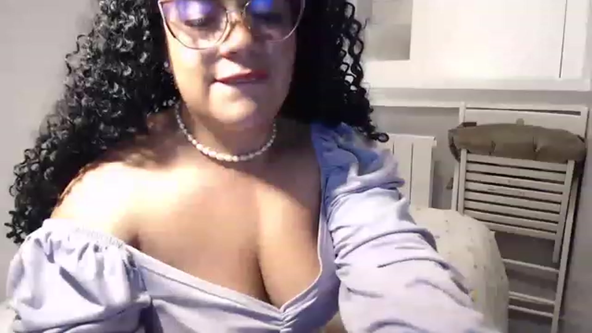 Gallery image thumbnail from Isabela_1's myfreecams stream on, 05/22/2023, 24:43 image 11 of 20