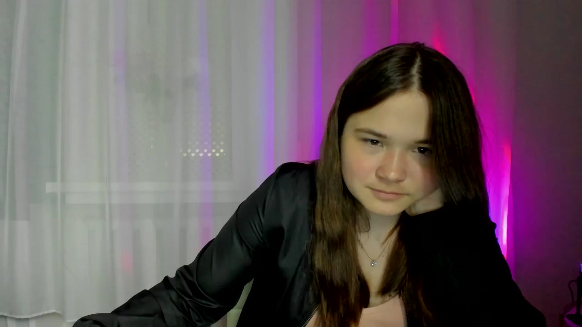 Gallery image thumbnail from IsabellCharm's myfreecams stream on, 05/06/2025, 13:09 image 8 of 20