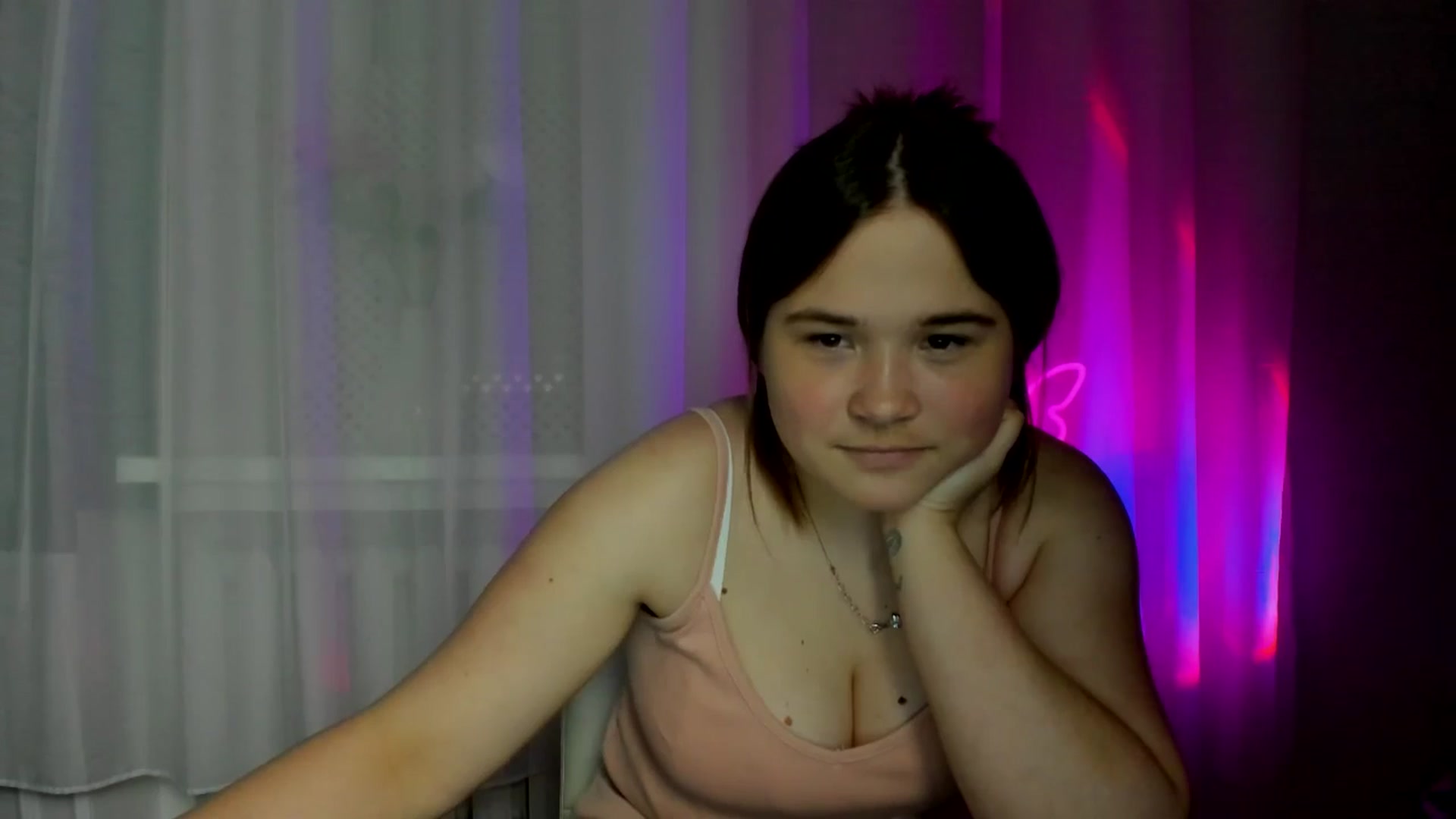 Gallery image thumbnail from IsabellCharm's myfreecams stream on, 05/06/2025, 14:53 image 14 of 20