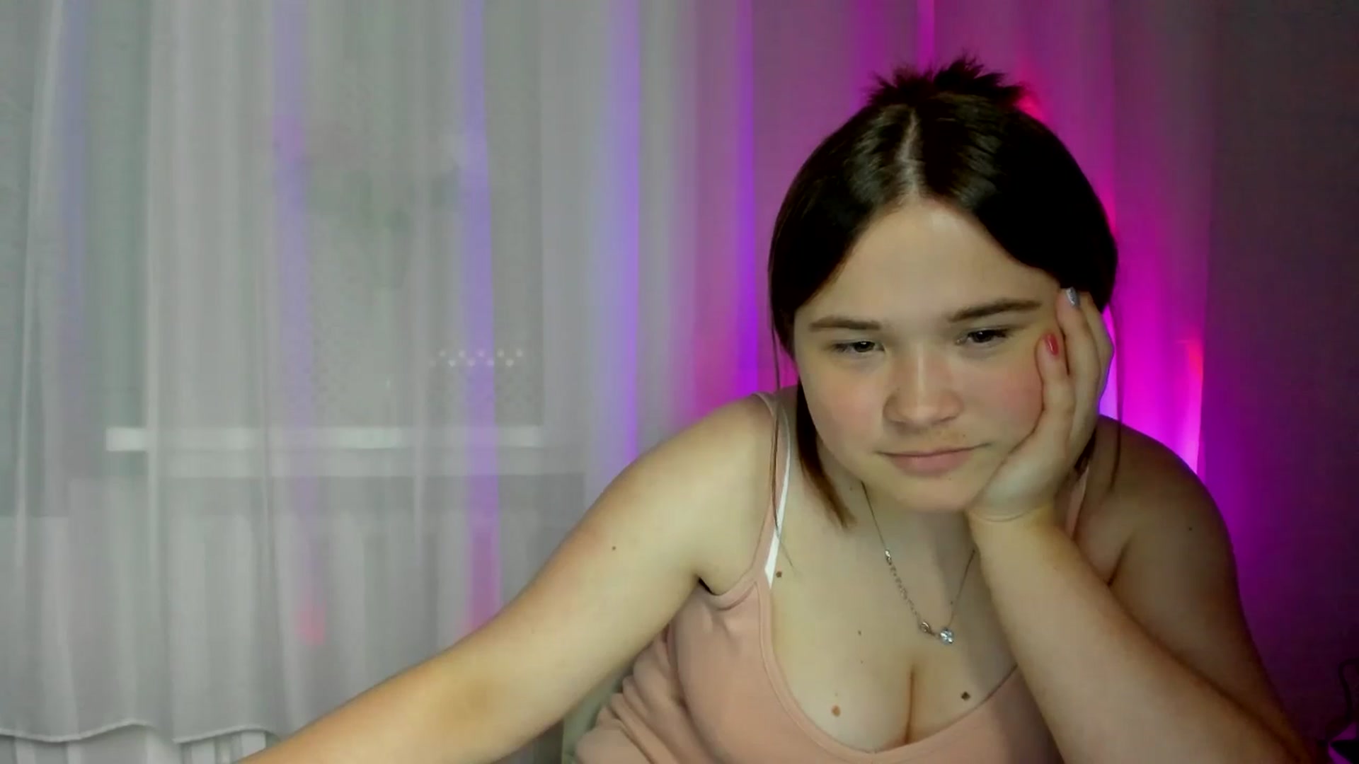 Gallery image thumbnail from IsabellCharm's myfreecams stream on, 05/06/2025, 14:53 image 10 of 20