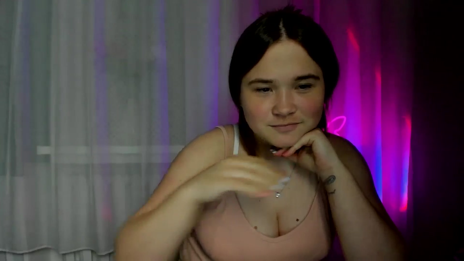 Gallery image thumbnail from IsabellCharm's myfreecams stream on, 05/06/2025, 16:55 image 7 of 20