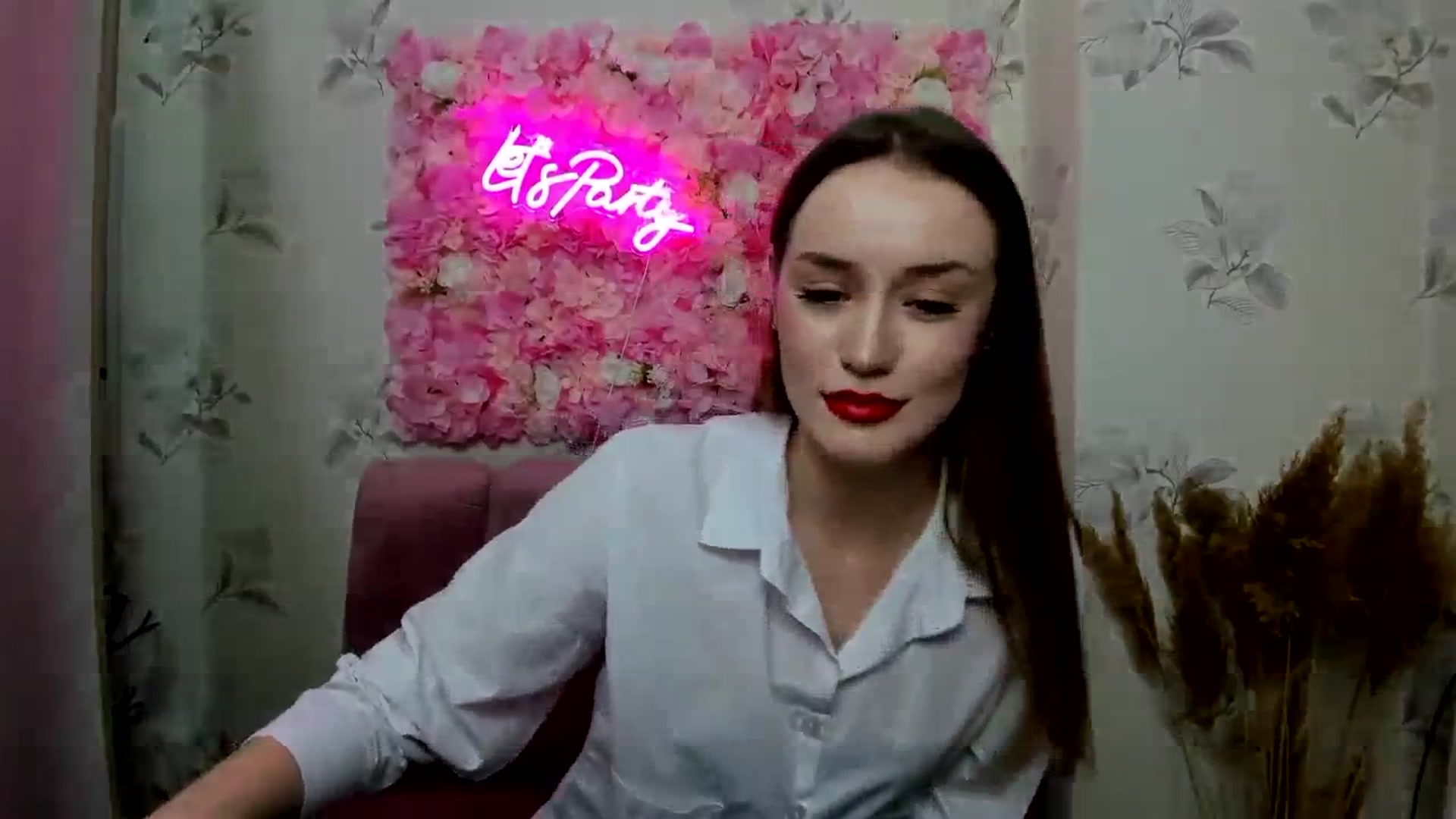 Gallery image thumbnail from IsabellRrose's myfreecams stream on, 12/03/2023, 13:53 image 20 of 20