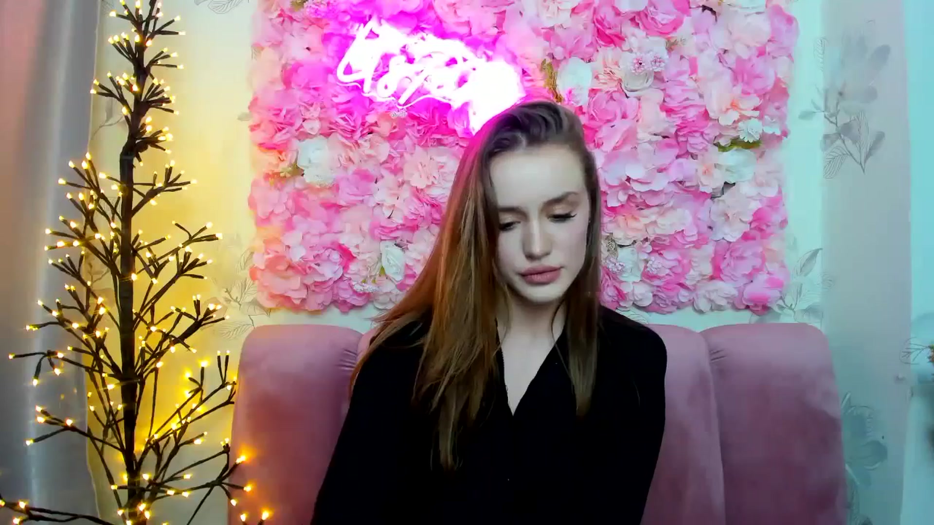 Gallery image thumbnail from IsabellRrose's myfreecams stream on, 01/06/2024, 17:58 image 18 of 20