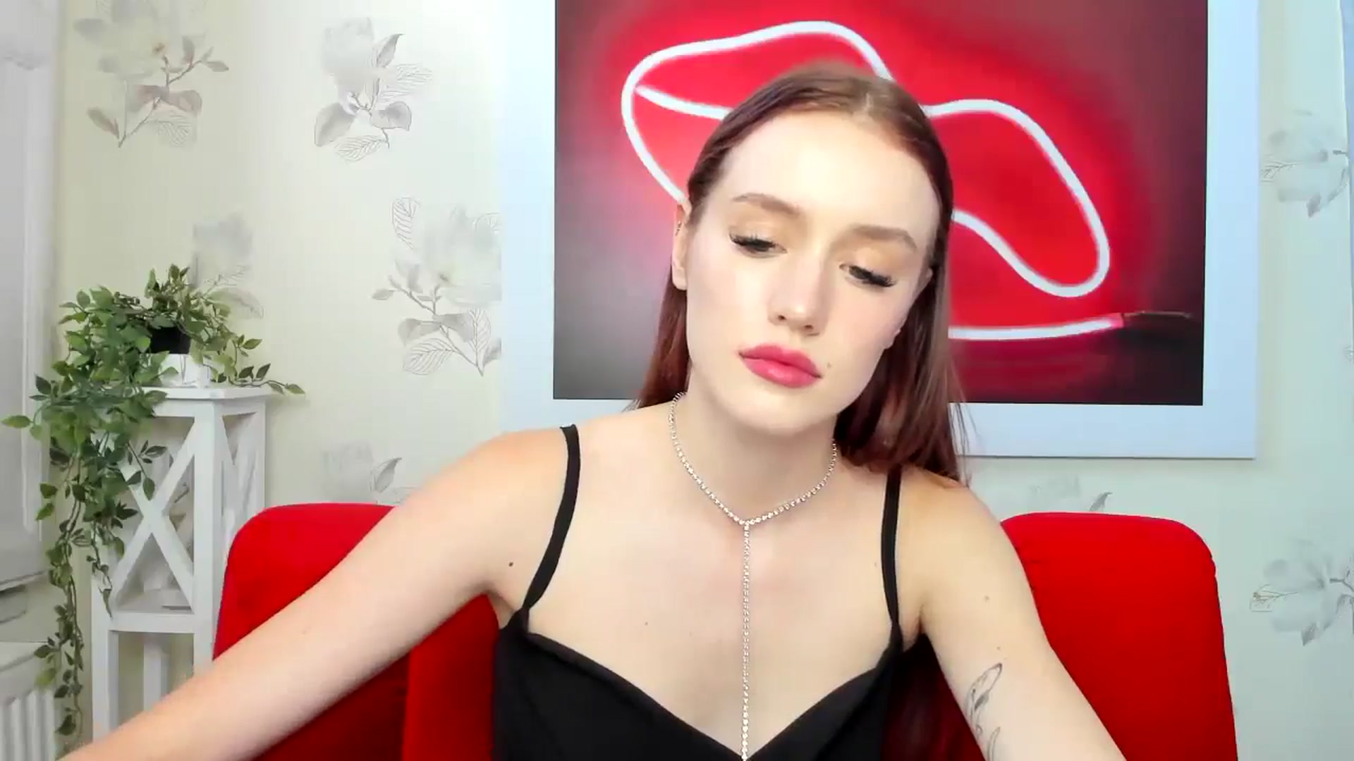 Gallery image thumbnail from IsabellRrose's myfreecams stream on, 06/18/2024, 13:02 image 14 of 20