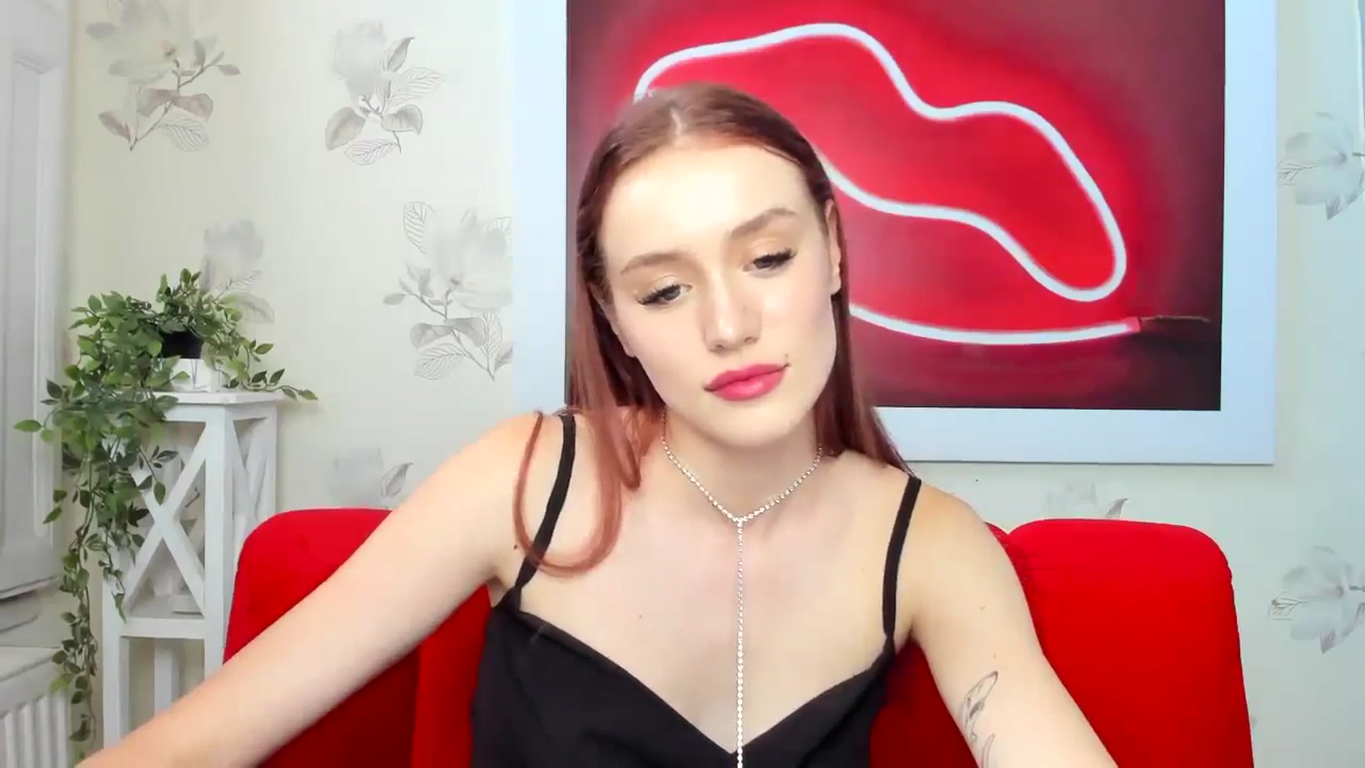 Gallery image thumbnail from IsabellRrose's myfreecams stream on, 06/18/2024, 14:19 image 4 of 20