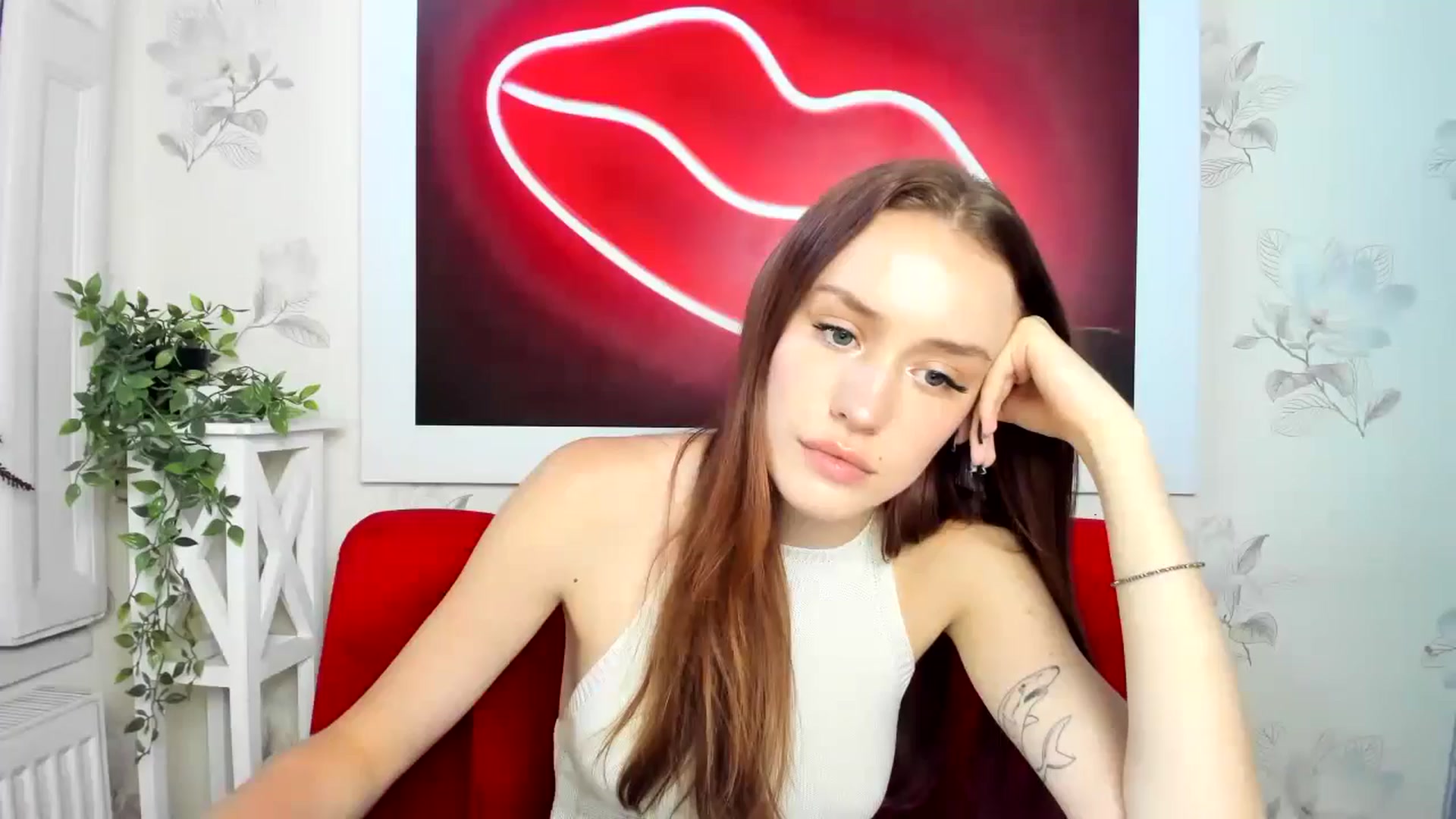 Gallery image thumbnail from IsabellRrose's myfreecams stream on, 07/17/2024, 16:03 image 7 of 20