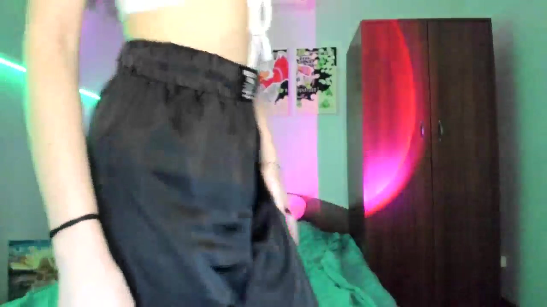 Gallery image thumbnail from IsabellRrose's myfreecams stream on, 11/18/2024, 16:31 image 10 of 20