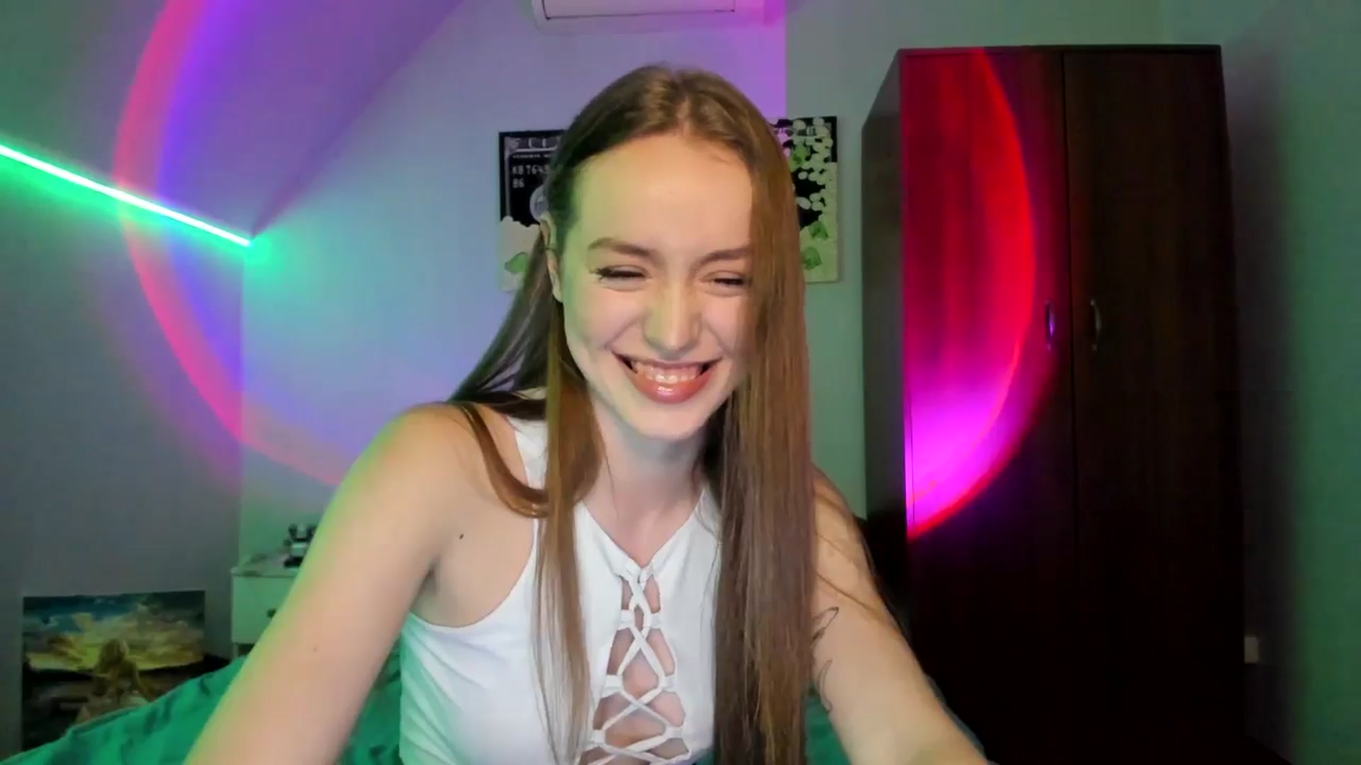 Gallery image thumbnail from IsabellRrose's myfreecams stream on, 11/18/2024, 16:31 image 20 of 20