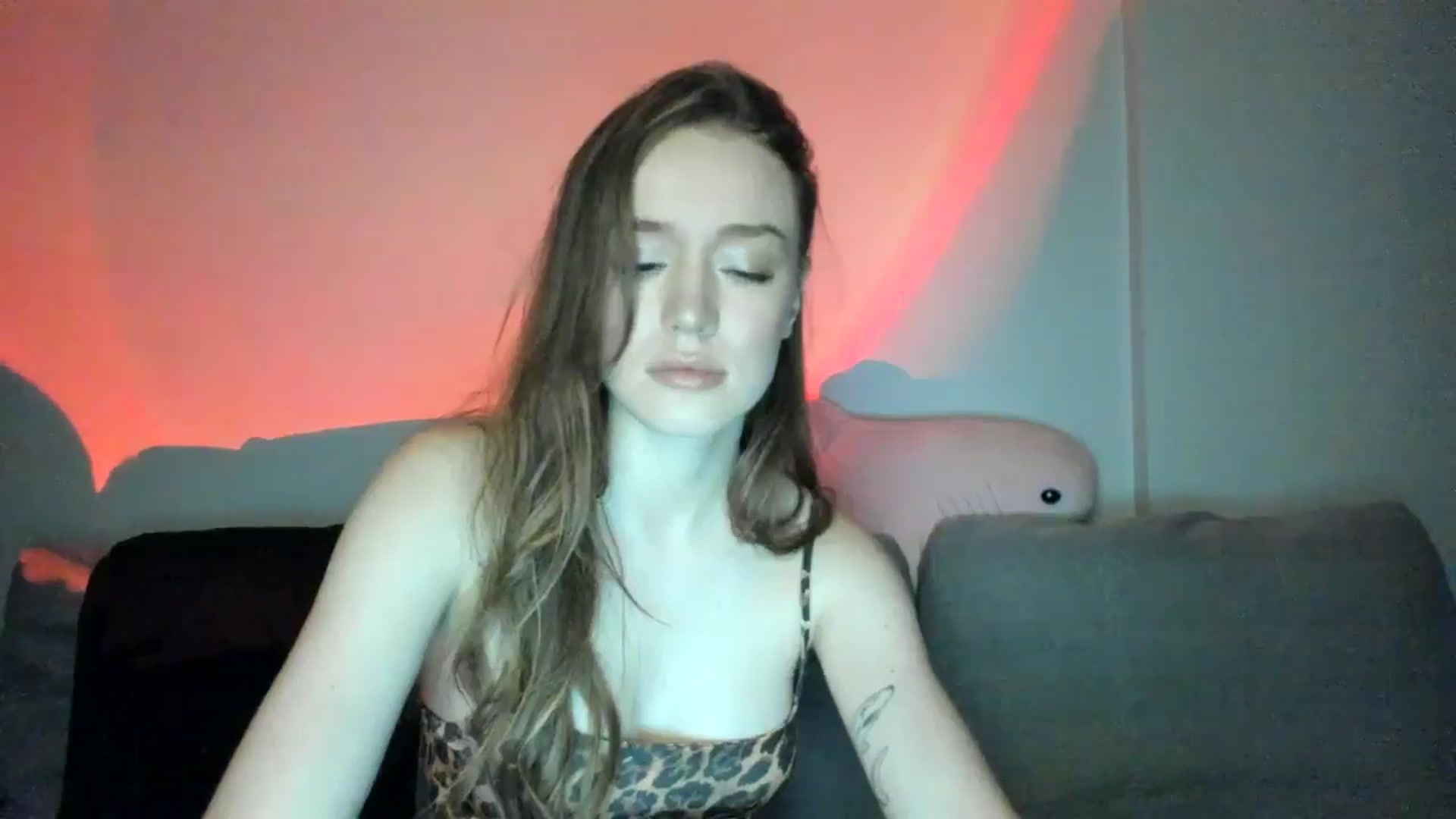 Gallery image thumbnail from IsabellRrose's myfreecams stream on, 12/15/2024, 19:15 image 6 of 20
