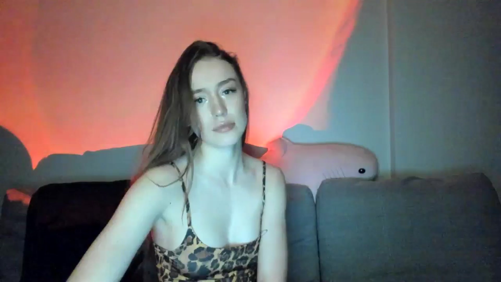 Gallery image thumbnail from IsabellRrose's myfreecams stream on, 12/15/2024, 19:15 image 19 of 20