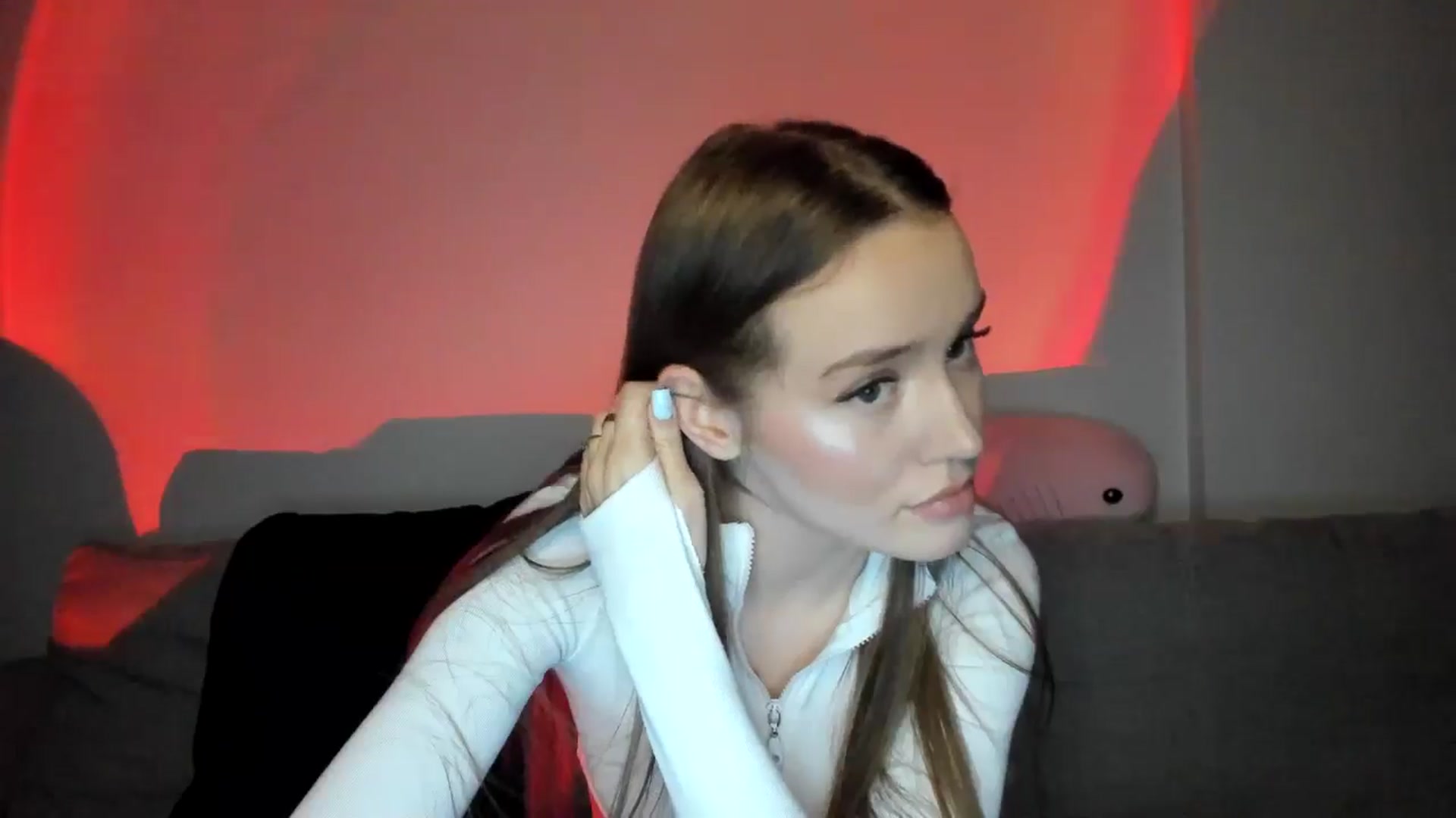 Gallery image thumbnail from IsabellRrose's myfreecams stream on, 12/16/2024, 17:49 image 5 of 20