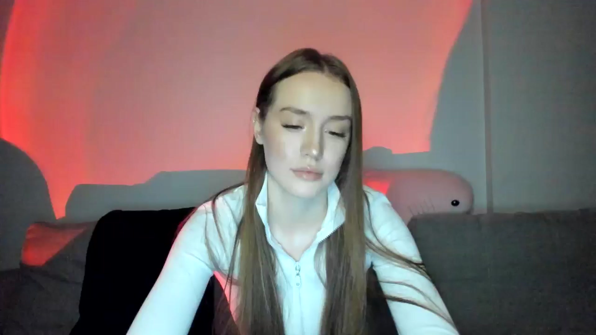 Gallery image thumbnail from IsabellRrose's myfreecams stream on, 12/16/2024, 17:49 image 12 of 20