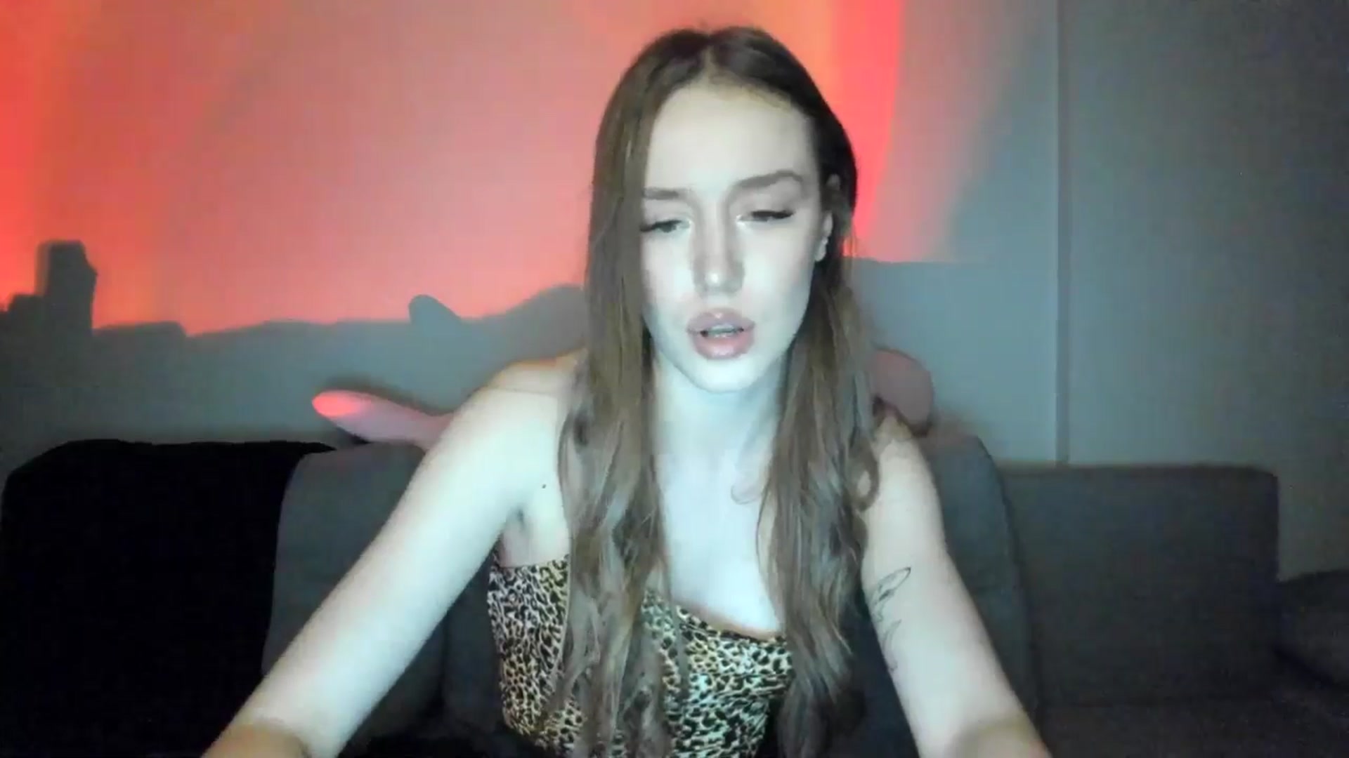 Gallery image thumbnail from IsabellRrose's myfreecams stream on, 12/19/2024, 19:09 image 8 of 20
