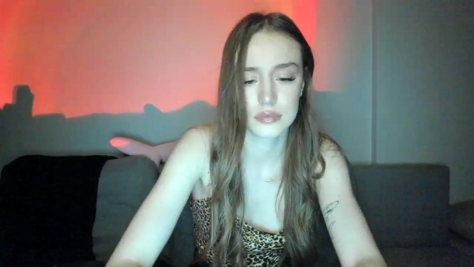 Gallery image thumbnail from IsabellRrose's myfreecams stream on, 12/19/2024, 19:09 image 5 of 20
