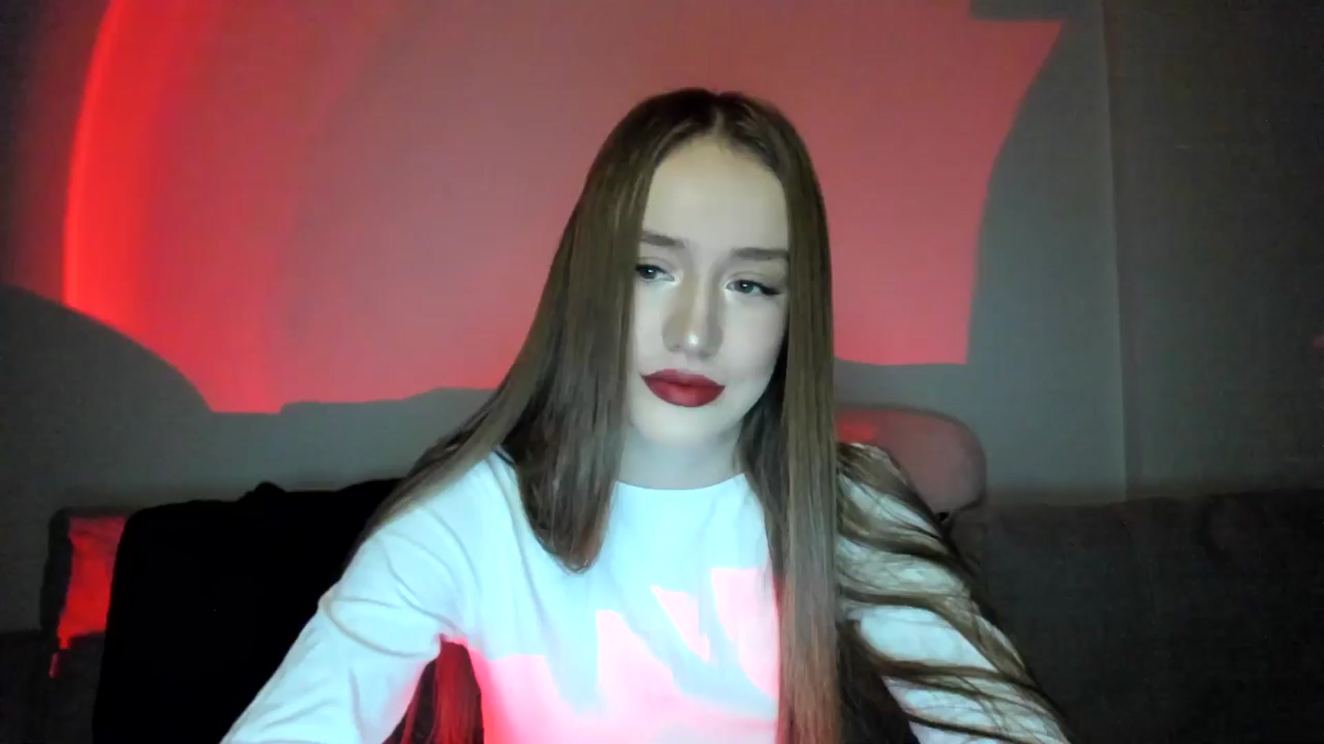 Gallery image thumbnail from IsabellRrose's myfreecams stream on, 12/25/2024, 16:49 image 1 of 20
