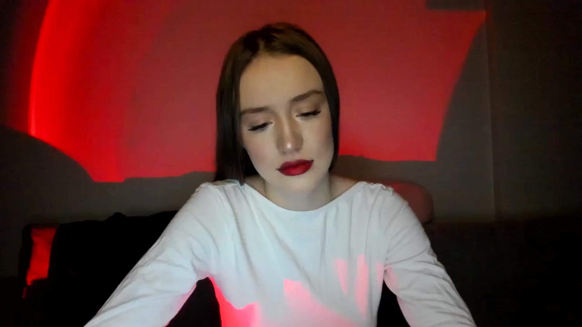 Gallery image thumbnail from IsabellRrose's myfreecams stream on, 12/25/2024, 16:49 image 20 of 20