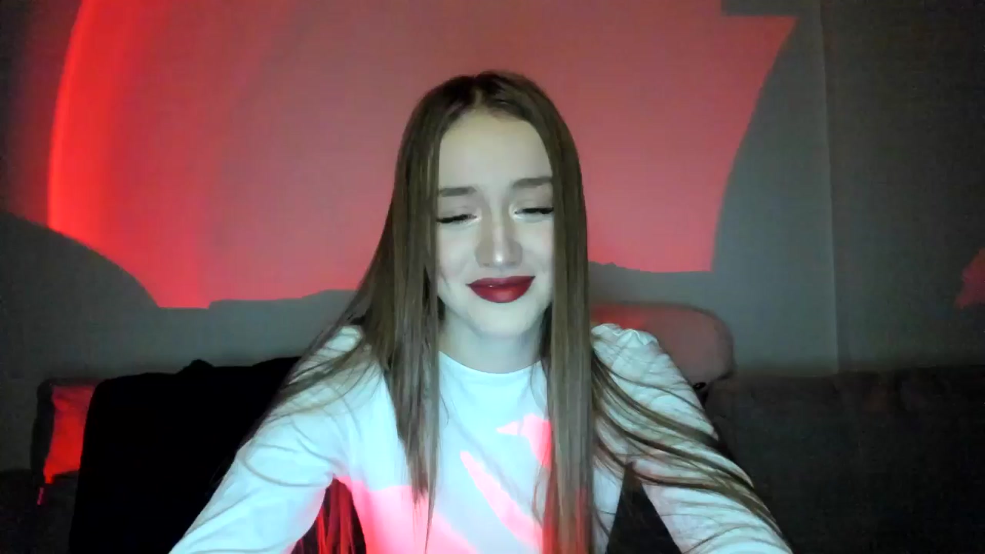 Gallery image thumbnail from IsabellRrose's myfreecams stream on, 12/25/2024, 16:49 image 19 of 20
