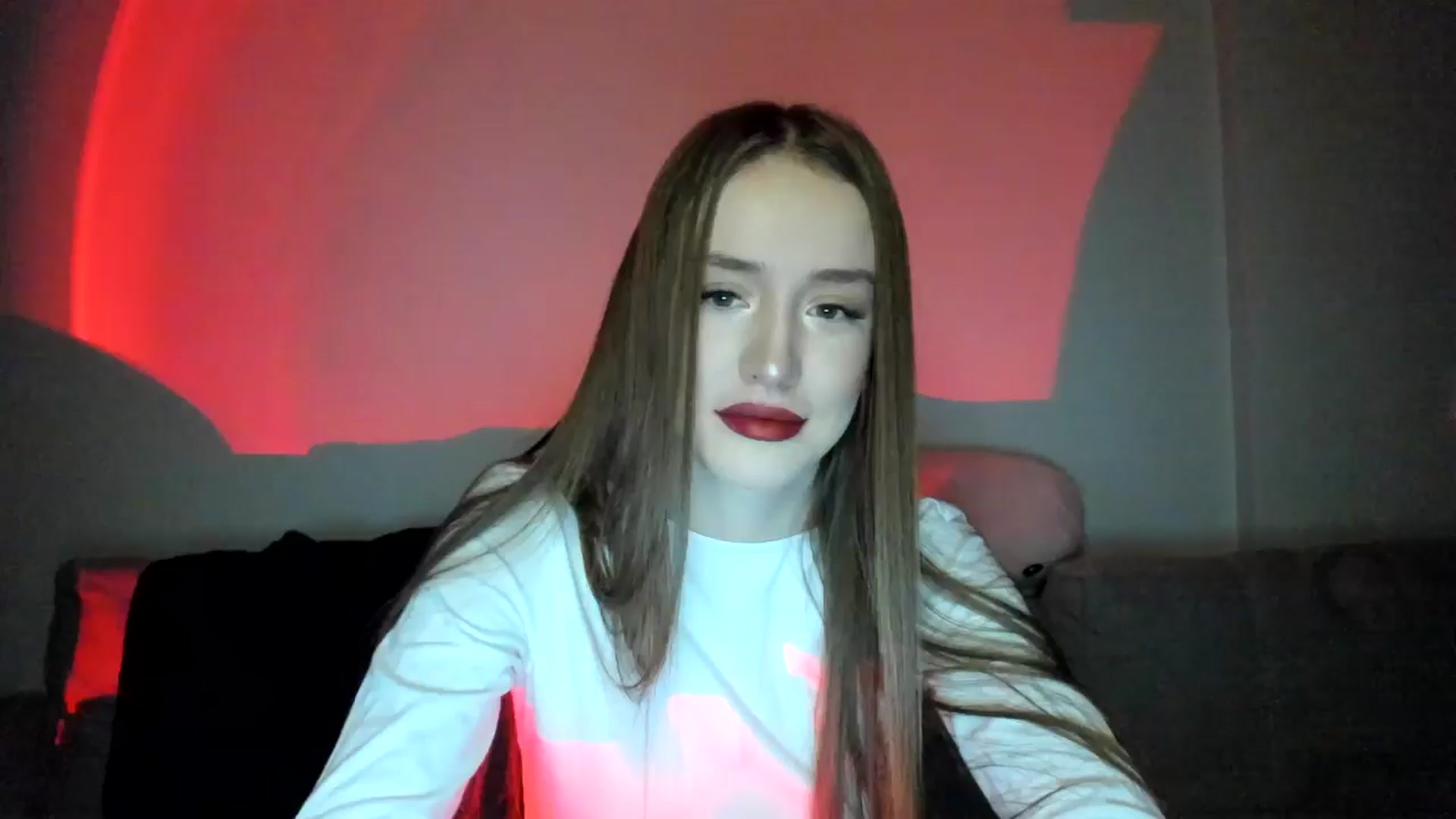 Gallery image thumbnail from IsabellRrose's myfreecams stream on, 12/25/2024, 16:49 image 12 of 20