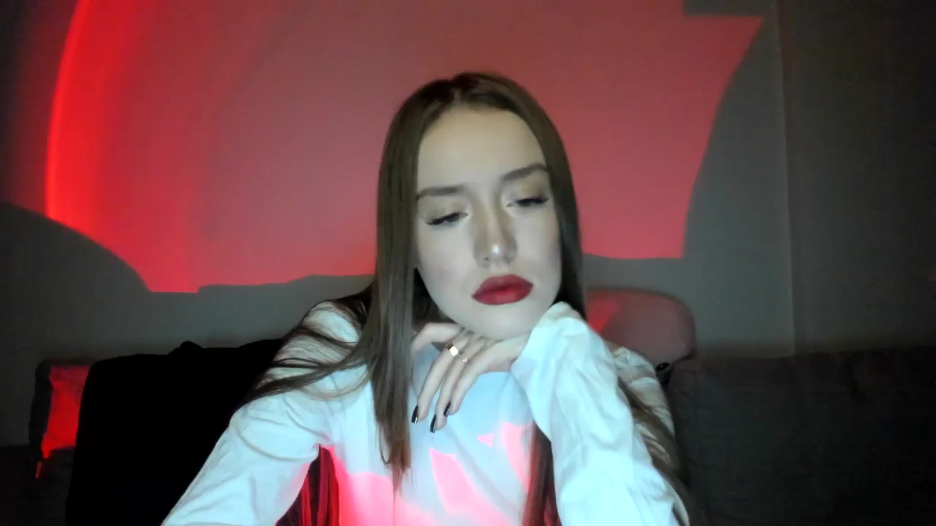 Gallery image thumbnail from IsabellRrose's myfreecams stream on, 12/25/2024, 16:49 image 10 of 20